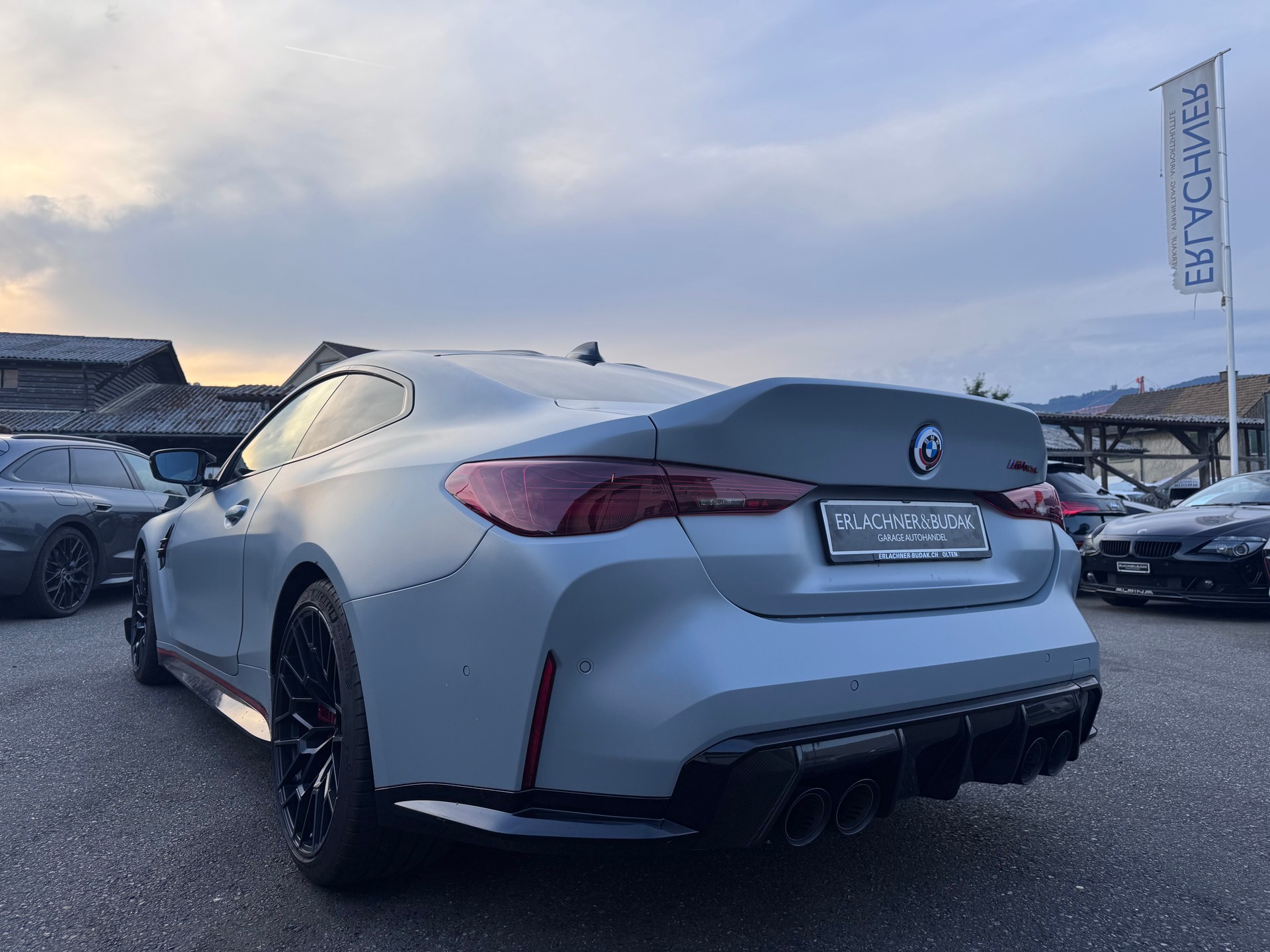 BMW M4 CSL Coupé-image-4