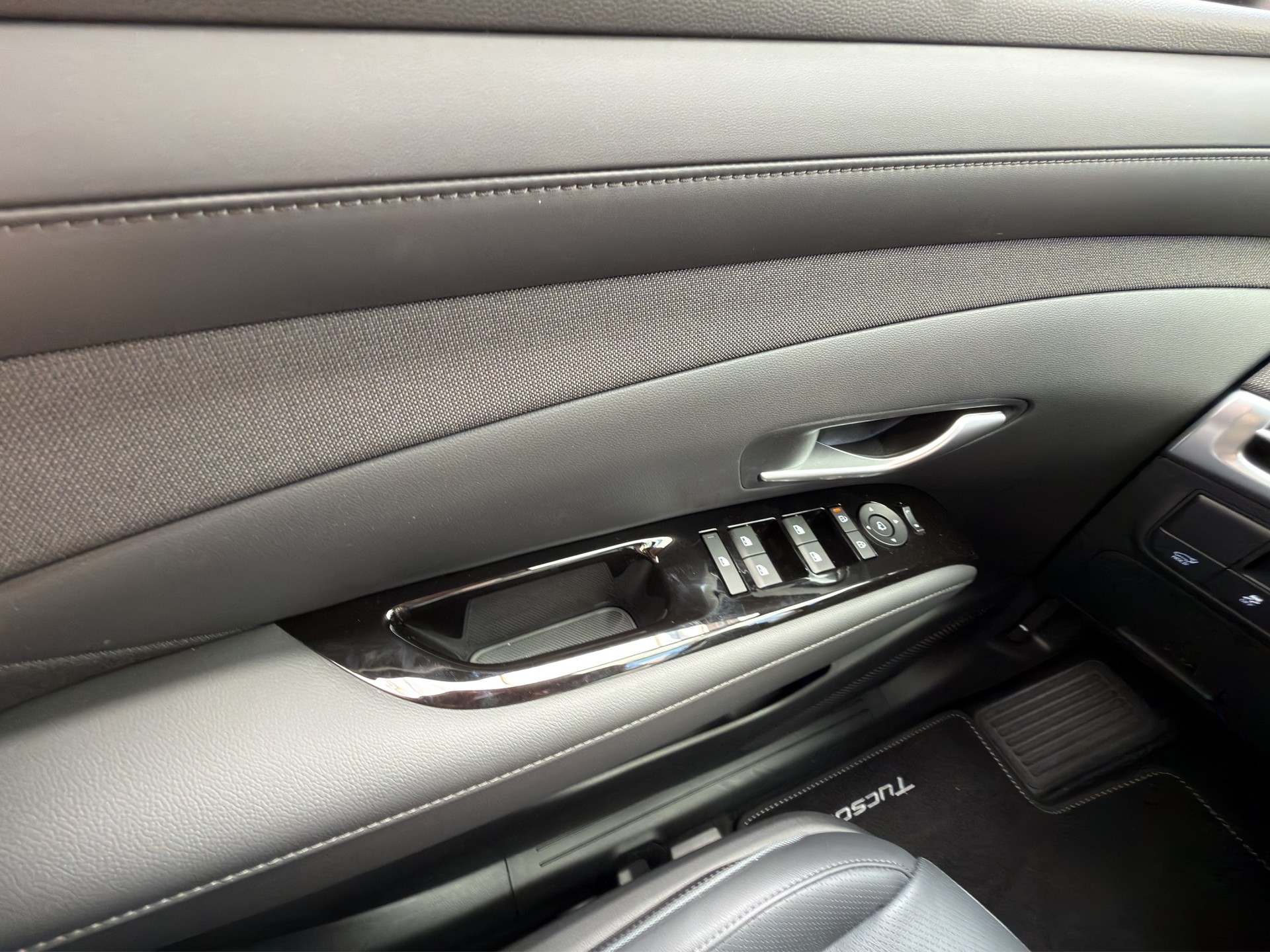 HYUNDAI Tucson 1.6 TGDI HEV Vertex Swiss Edition 4WD-image-11