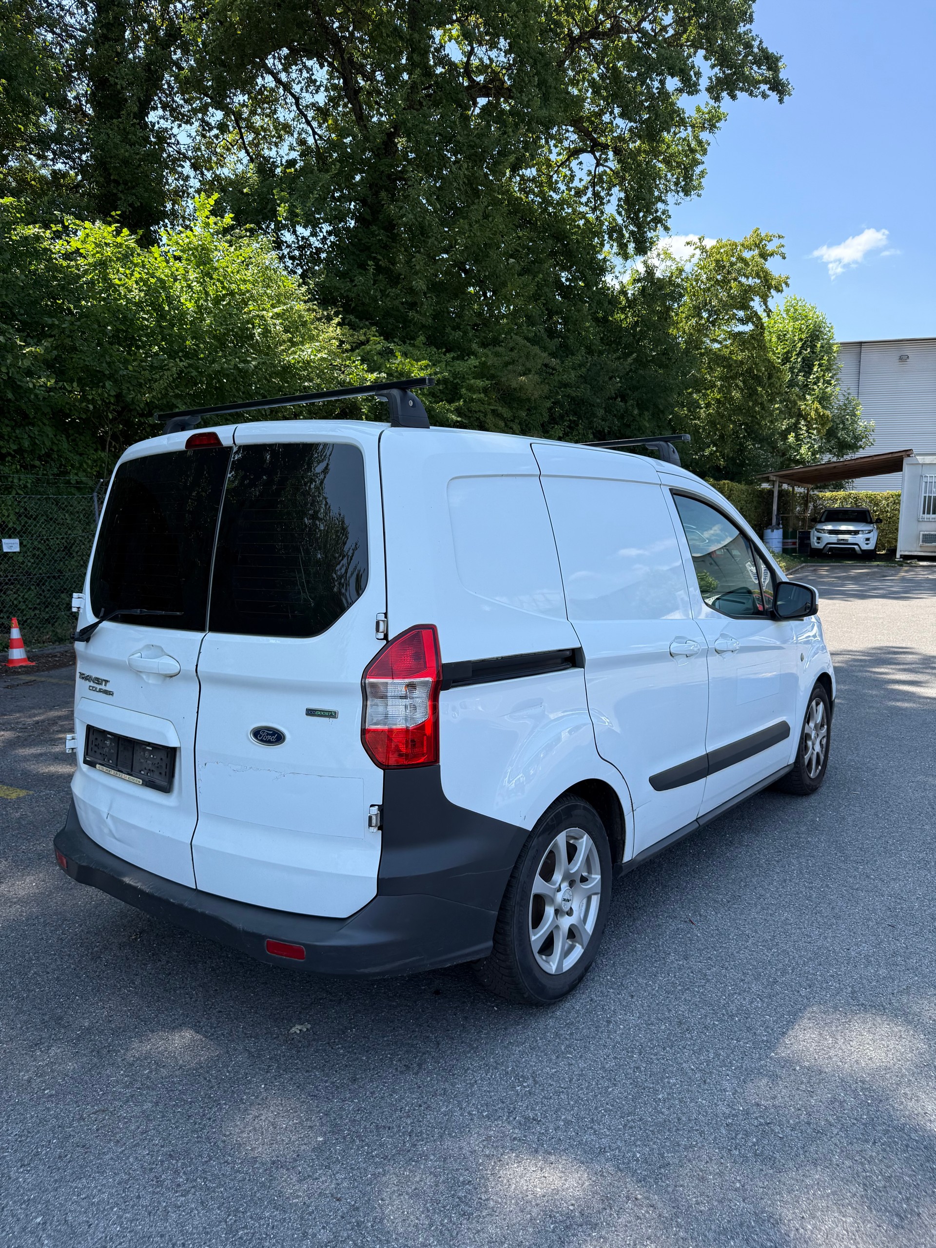 FORD Transit Connect Van T200 1.0 EcoBoost Ambiente-image-3