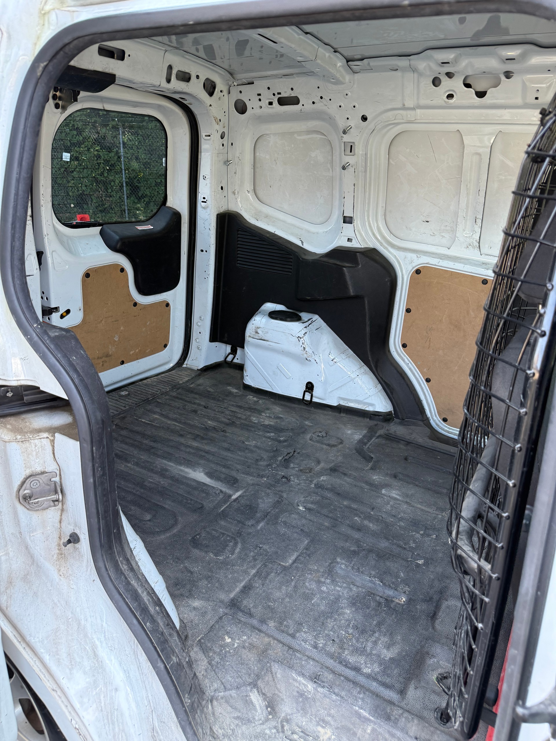 FORD Transit Connect Van T200 1.0 EcoBoost Ambiente-image-6
