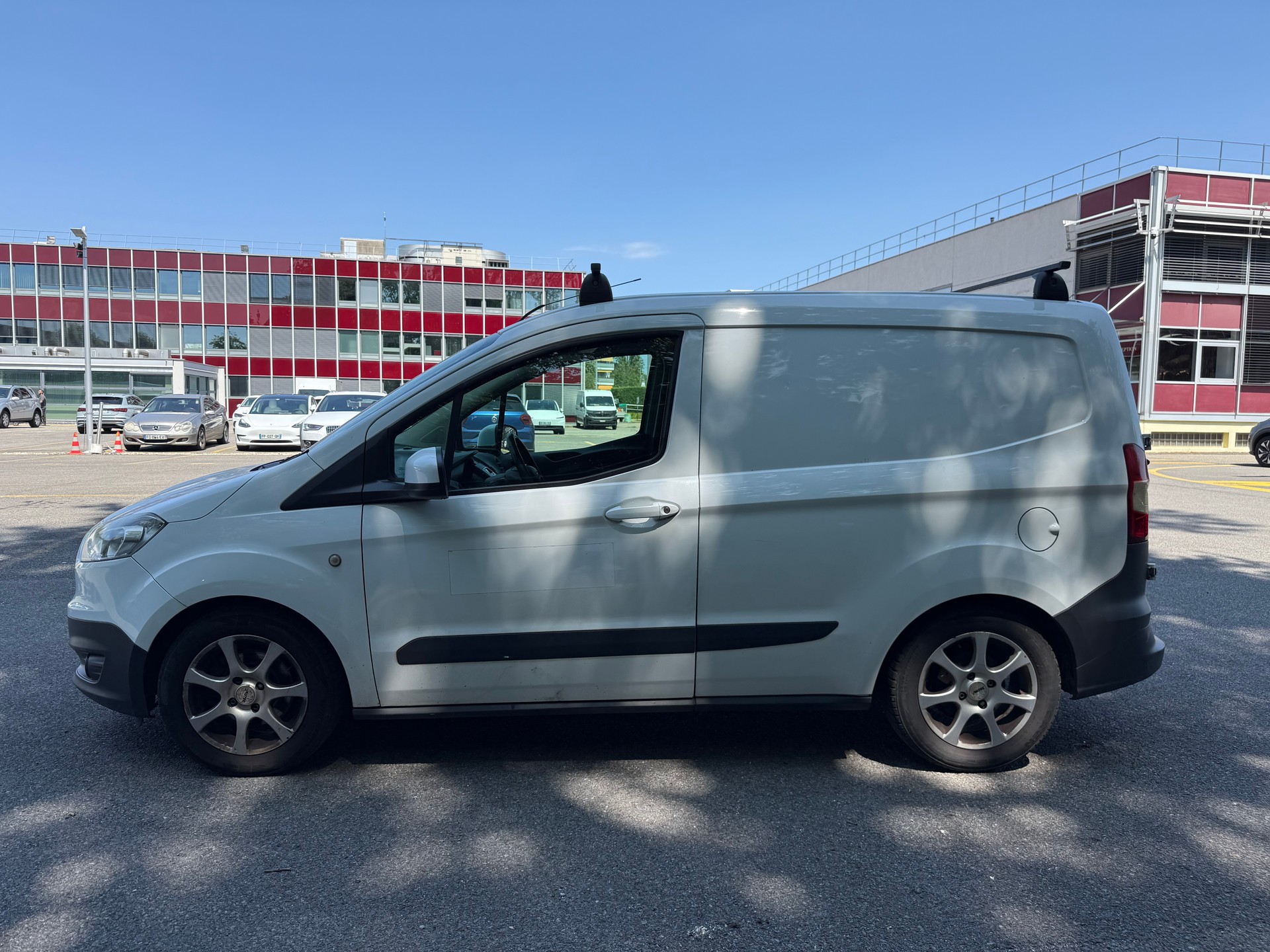 FORD Transit Connect Van T200 1.0 EcoBoost Ambiente-image-1