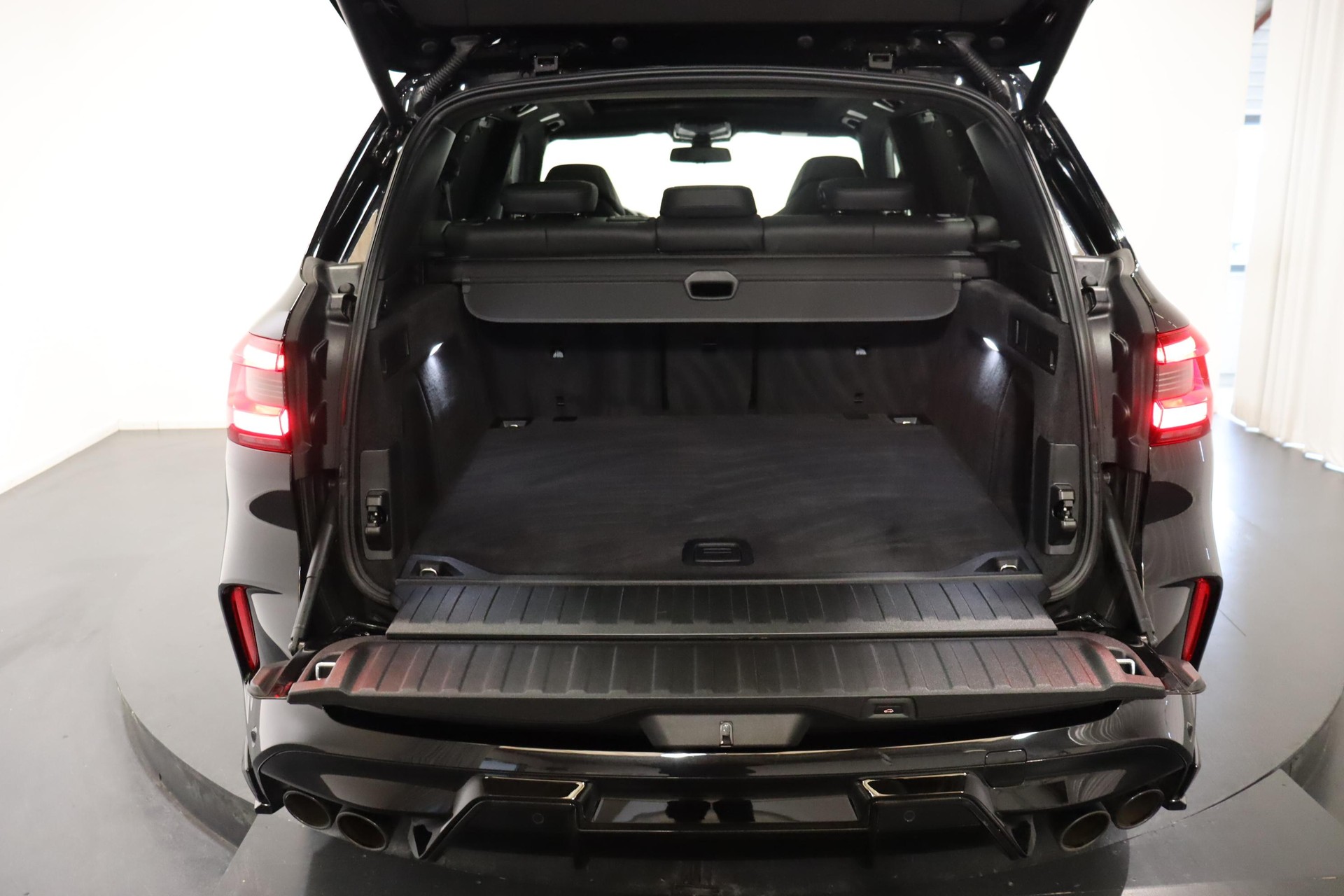 BMW X5 M Competition-image-2