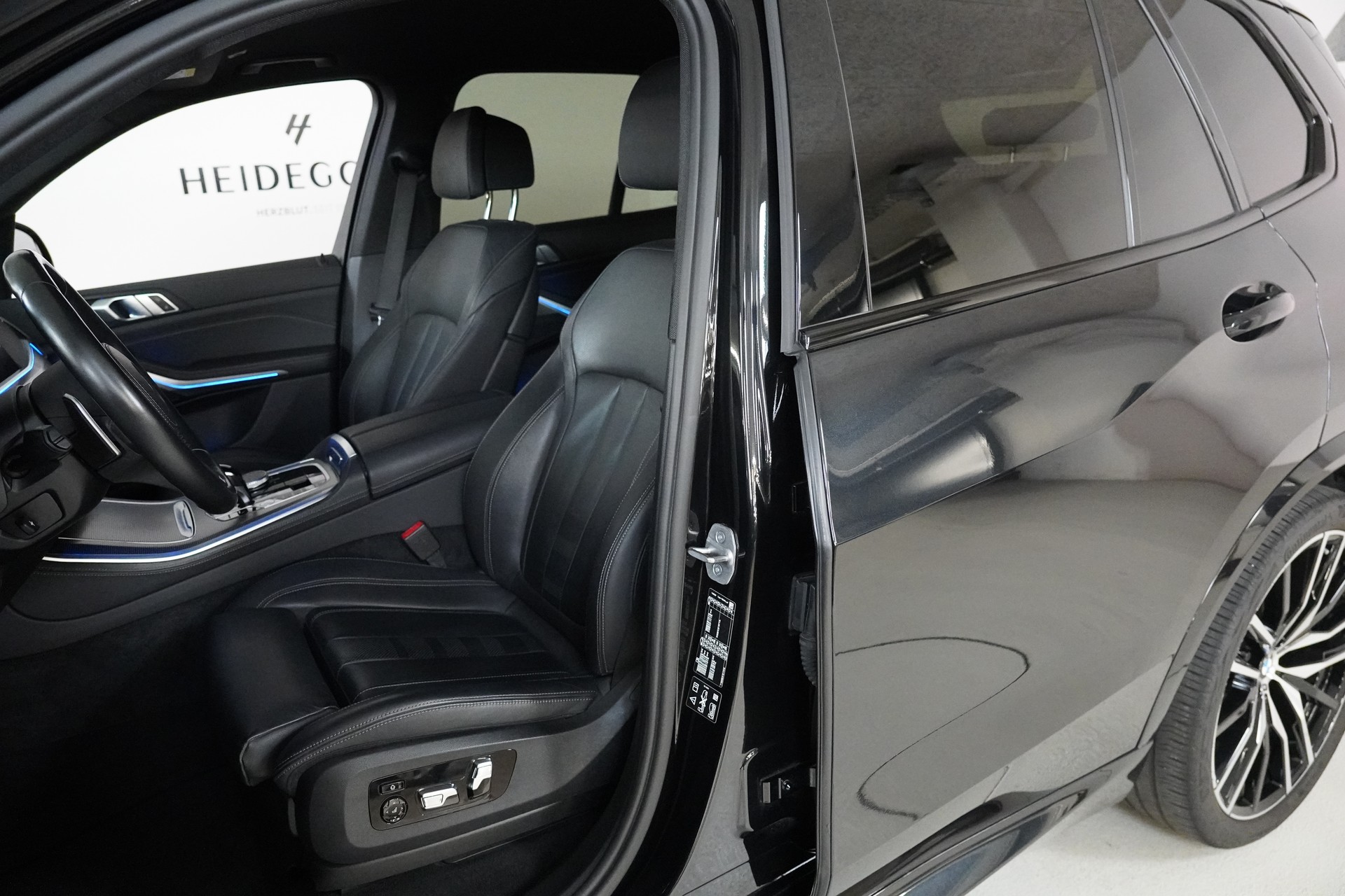 BMW X5 xDrive 48V 30d M Sport Steptronic-image-11