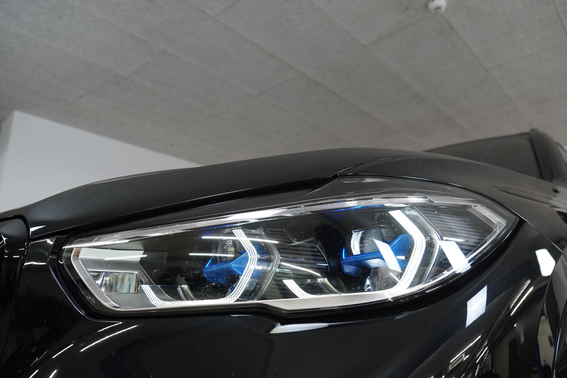 BMW X5 xDrive 48V 30d M Sport Steptronic-image-8