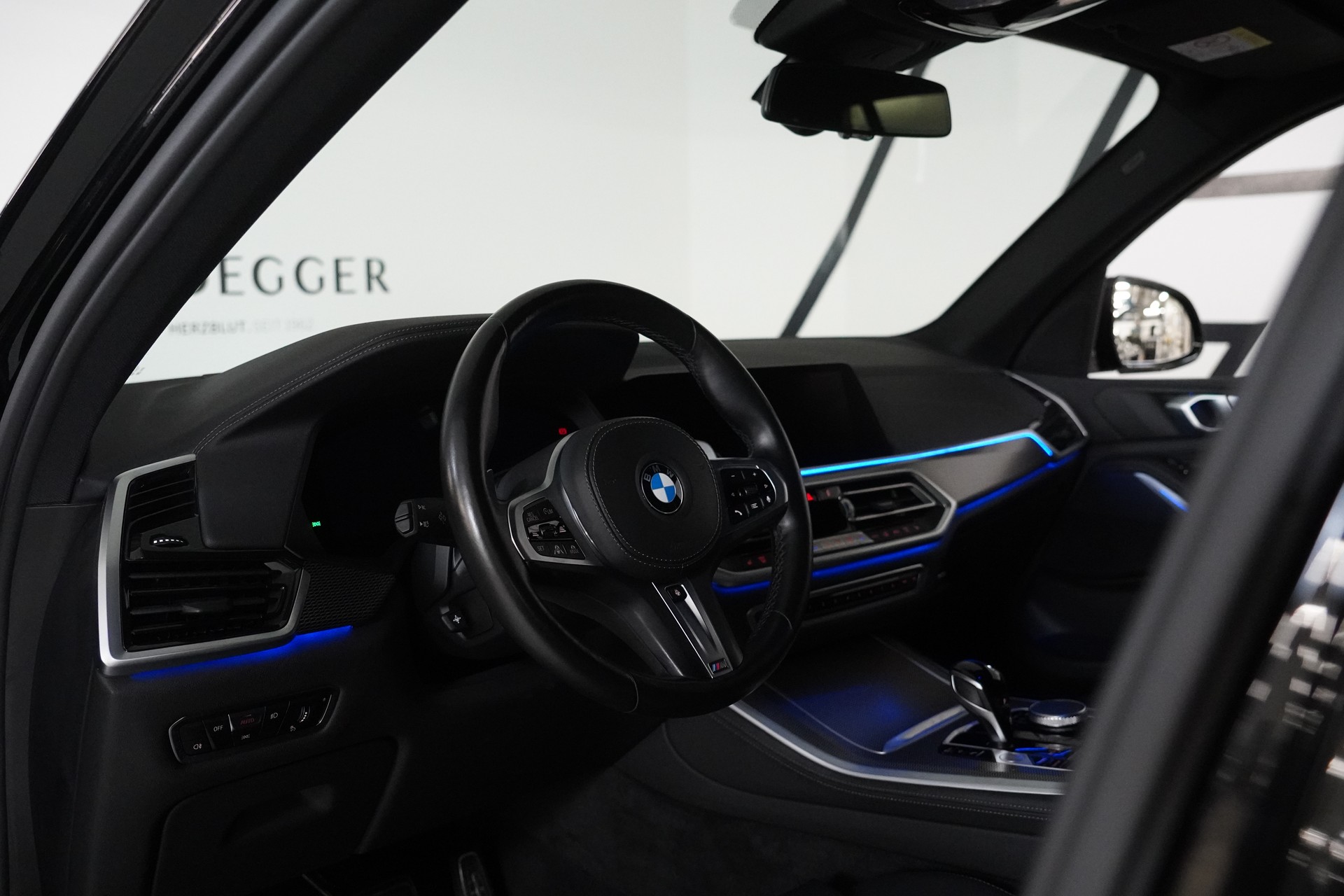 BMW X5 xDrive 48V 30d M Sport Steptronic-image-23
