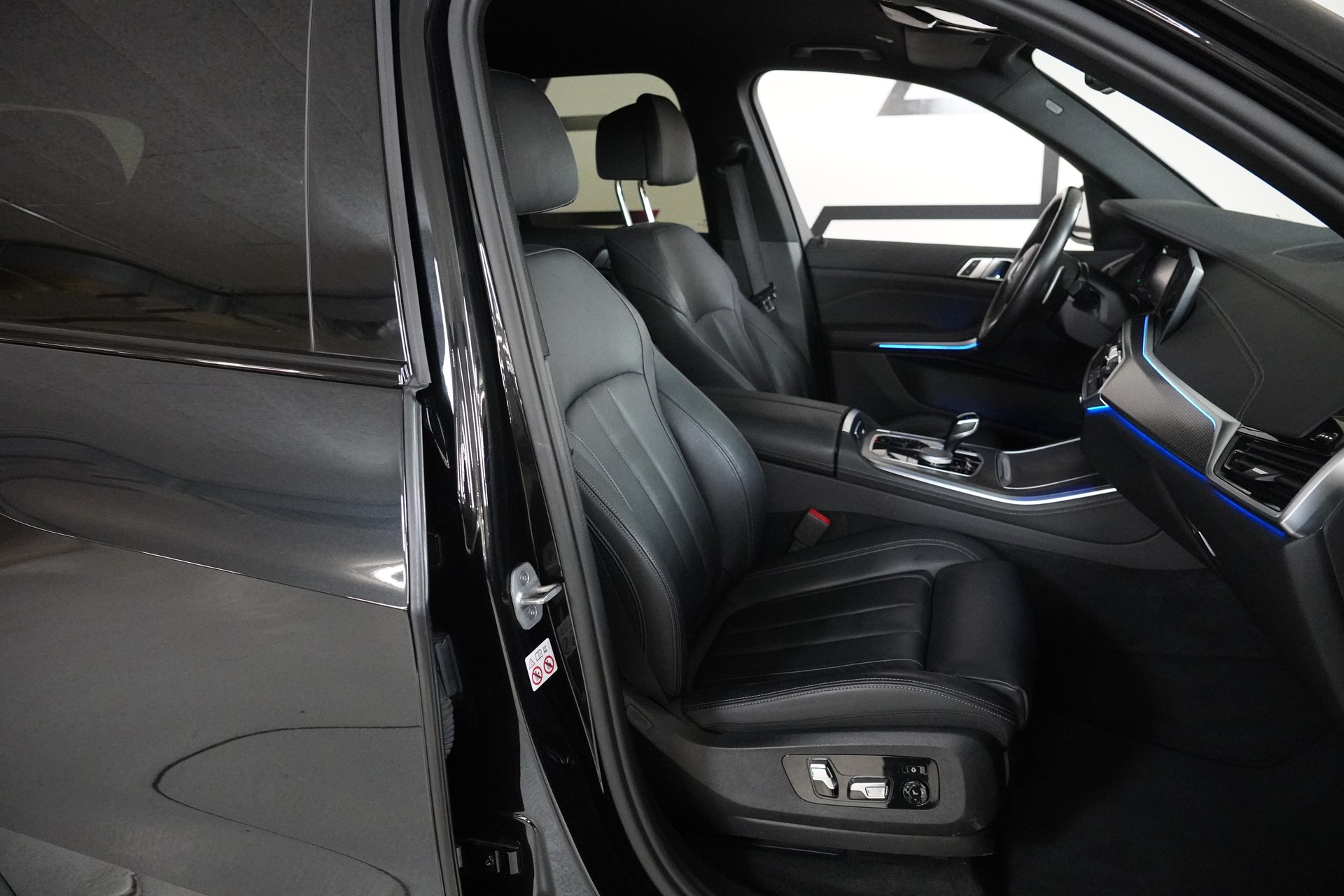 BMW X5 xDrive 48V 30d M Sport Steptronic-image-14