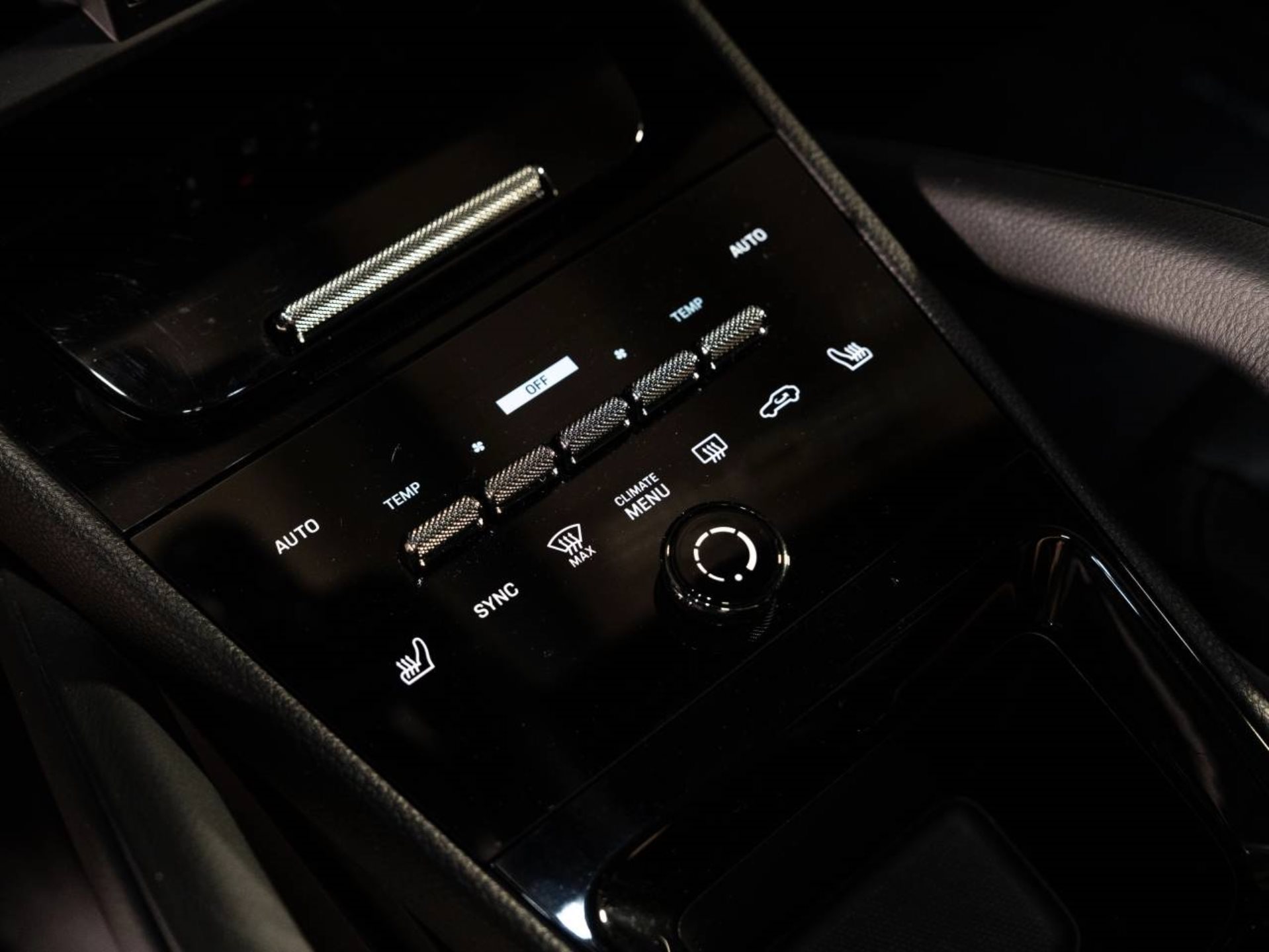PORSCHE Cayenne (MY24)-image-12