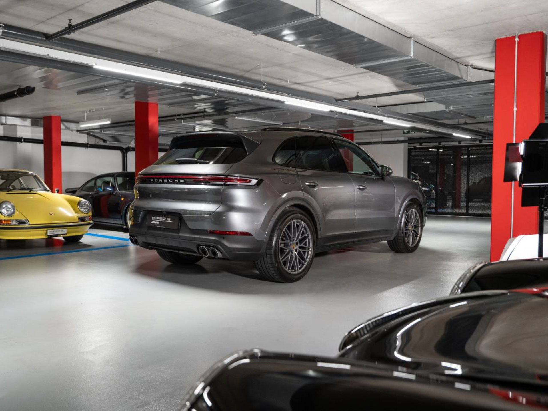 PORSCHE Cayenne (MY24)-image-7