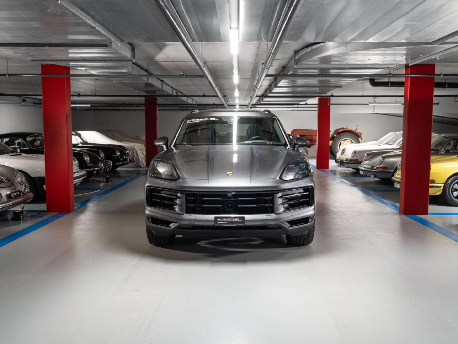 PORSCHE Cayenne (MY24)-image-1