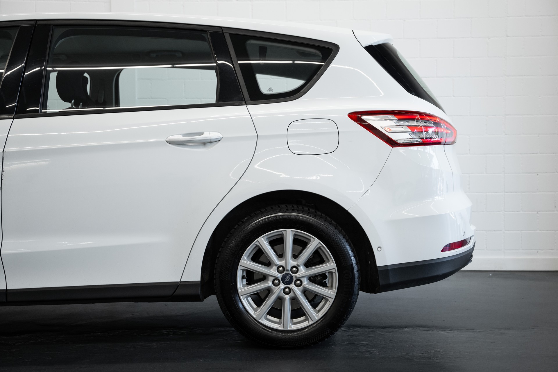 FORD S-Max 2.0 TDCi Titanium Automatic MY 2020 Facelift-image-13