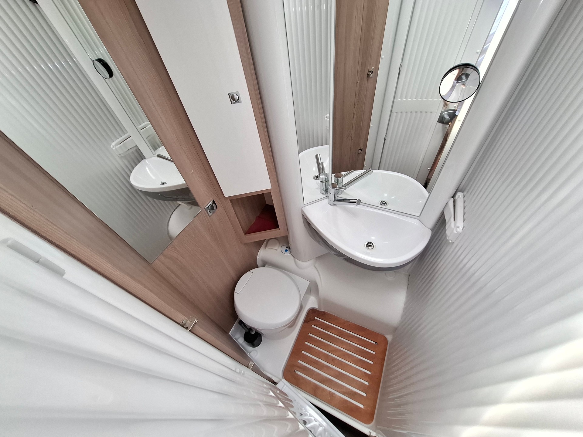 LAIKA KOSMO 209 - Einzelbett & Hubbett! ab MFK & Service-image-14