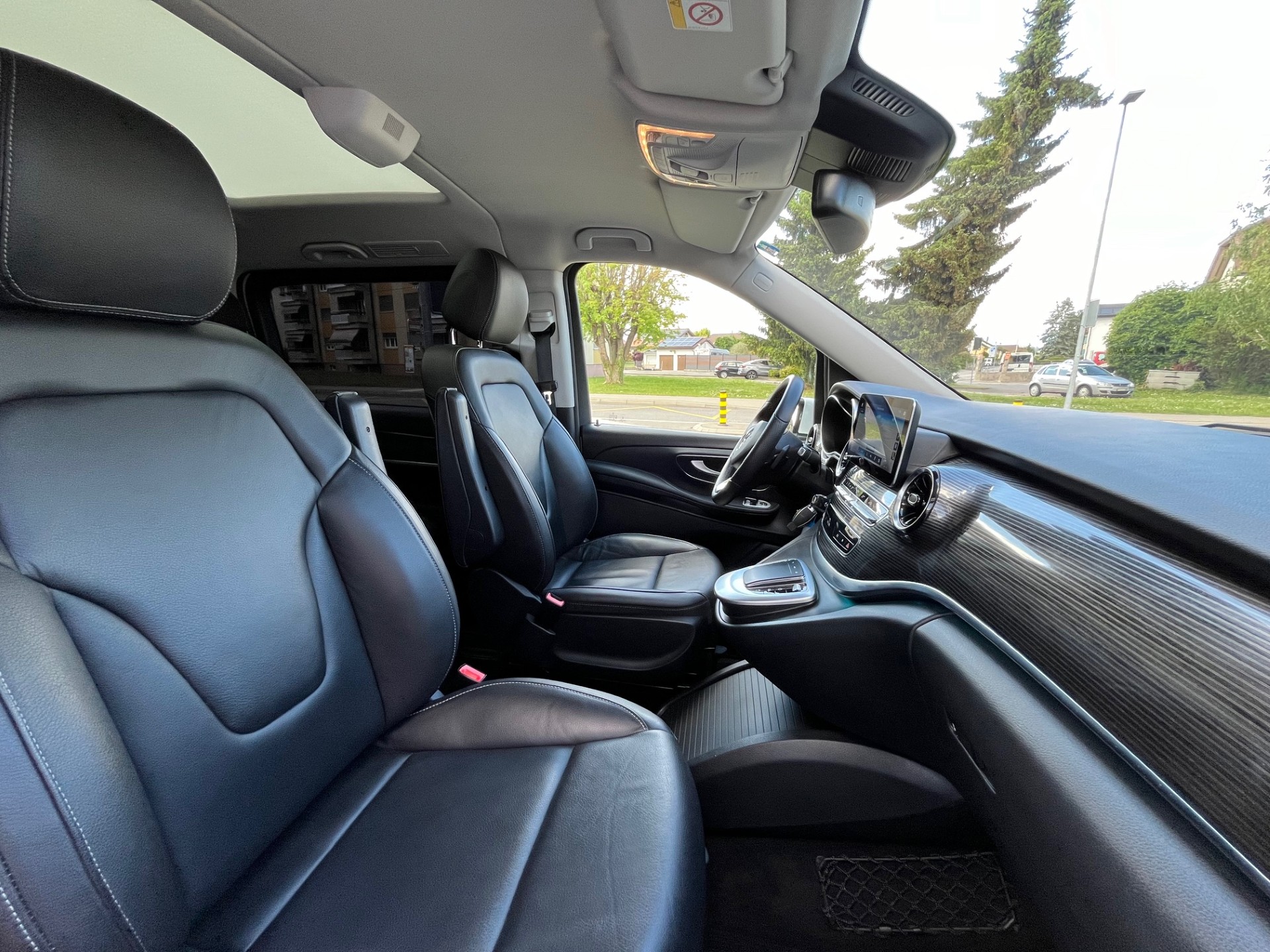 MERCEDES-BENZ V 300 d lang Avantgarde 4Matic 9G-Tronic-image-3