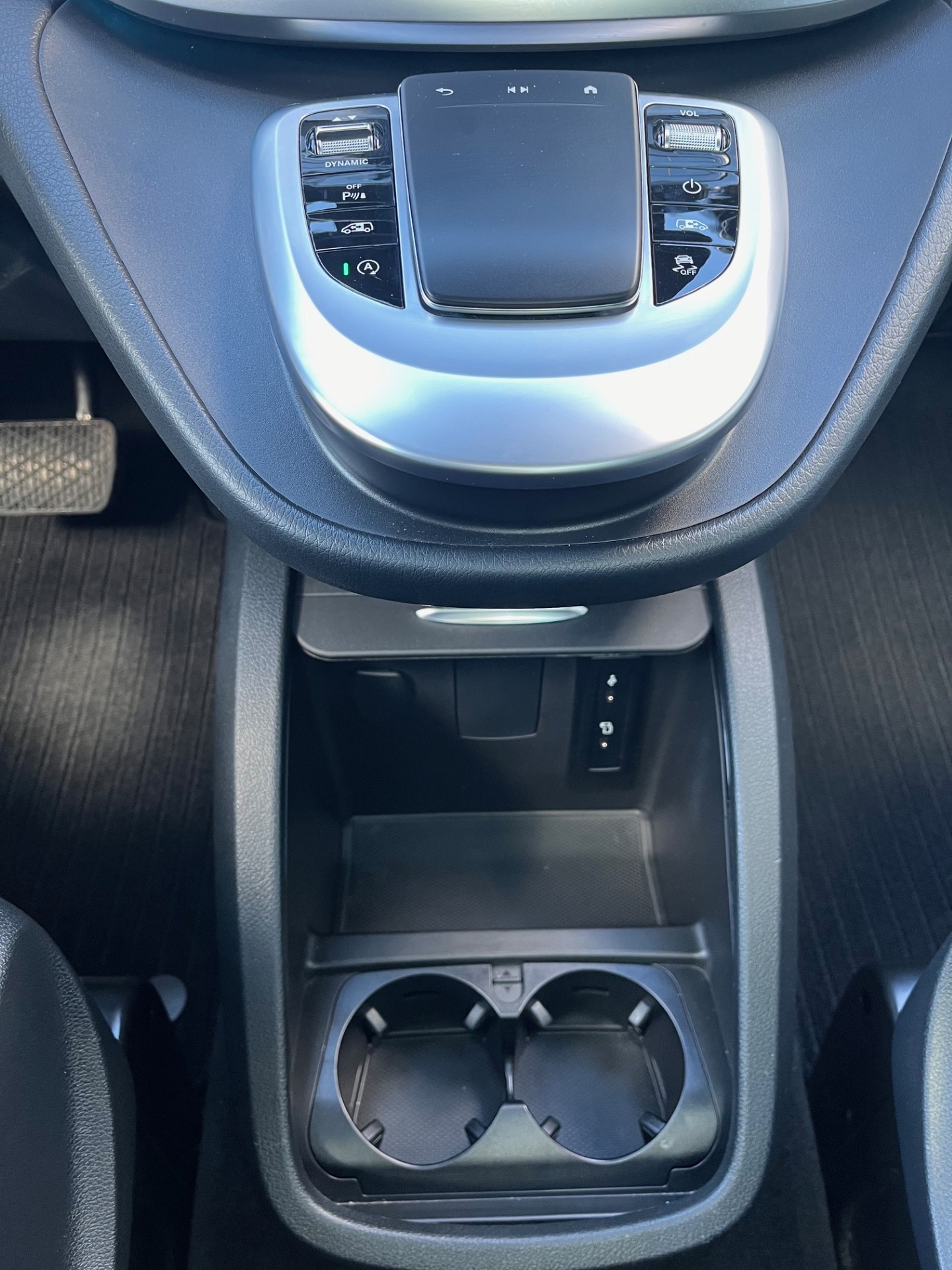 MERCEDES-BENZ V 300 d lang Avantgarde 4Matic 9G-Tronic-image-8