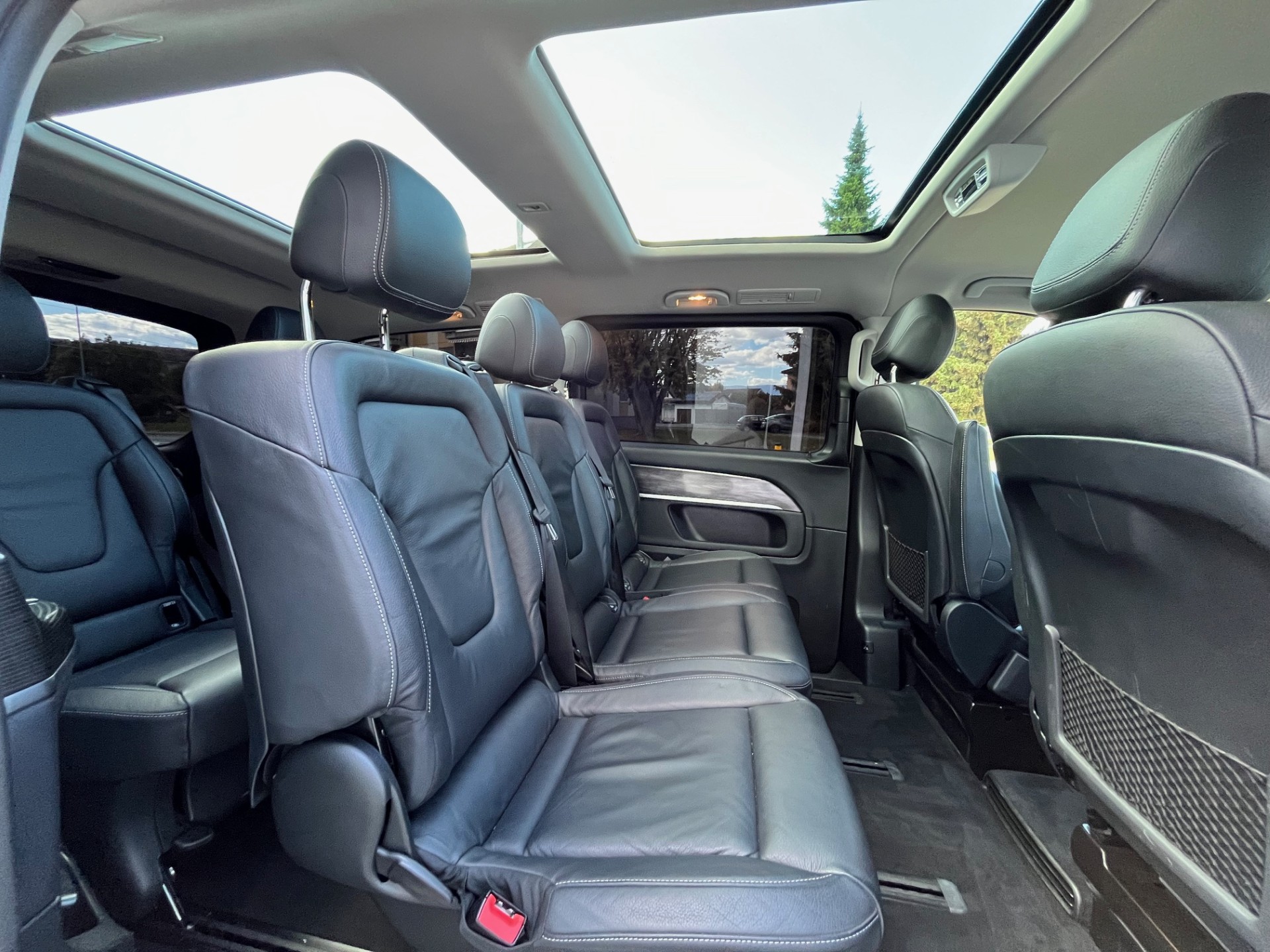 MERCEDES-BENZ V 300 d lang Avantgarde 4Matic 9G-Tronic-image-10