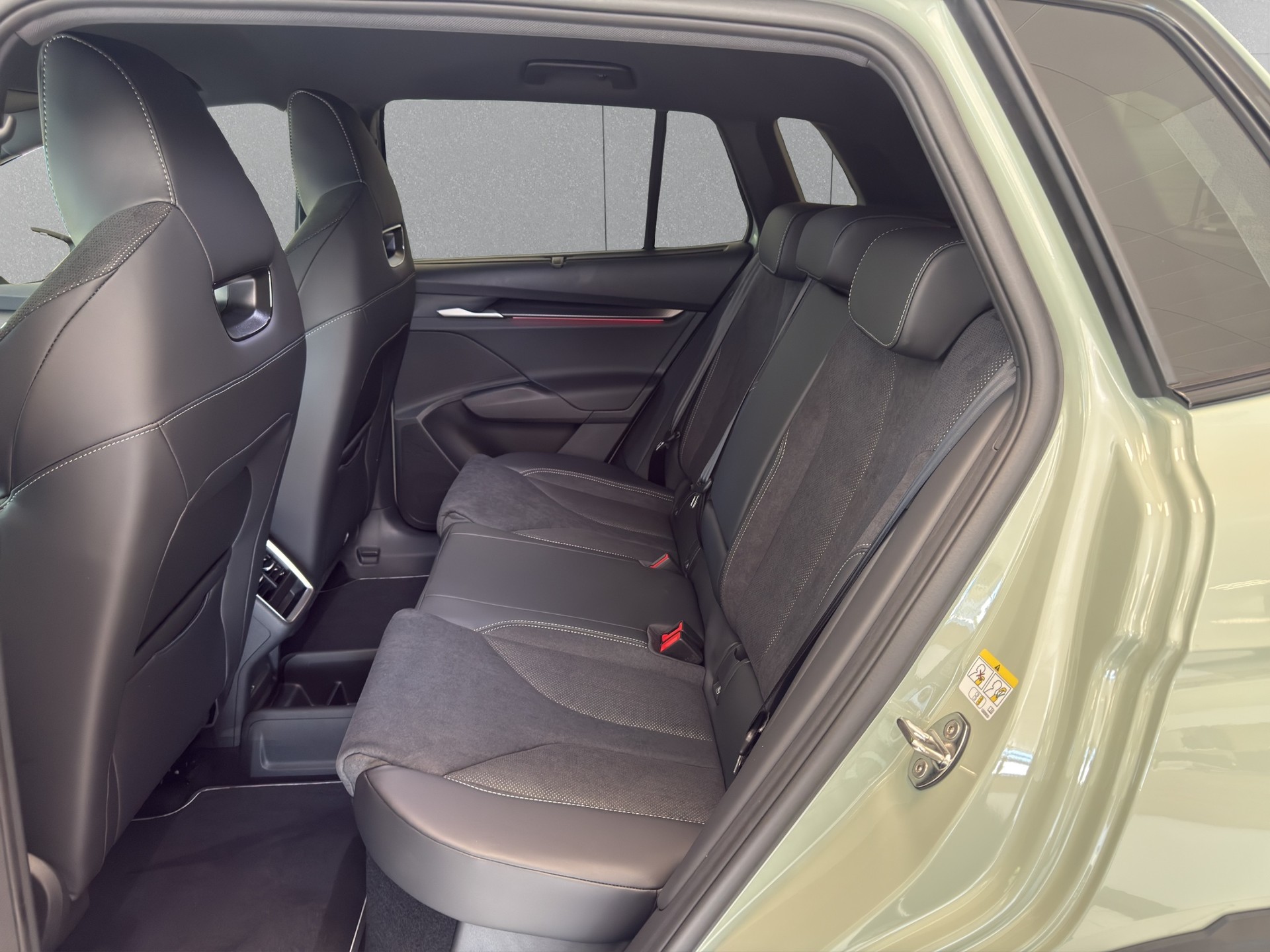 SKODA Elroq 85 Sportline-image-11