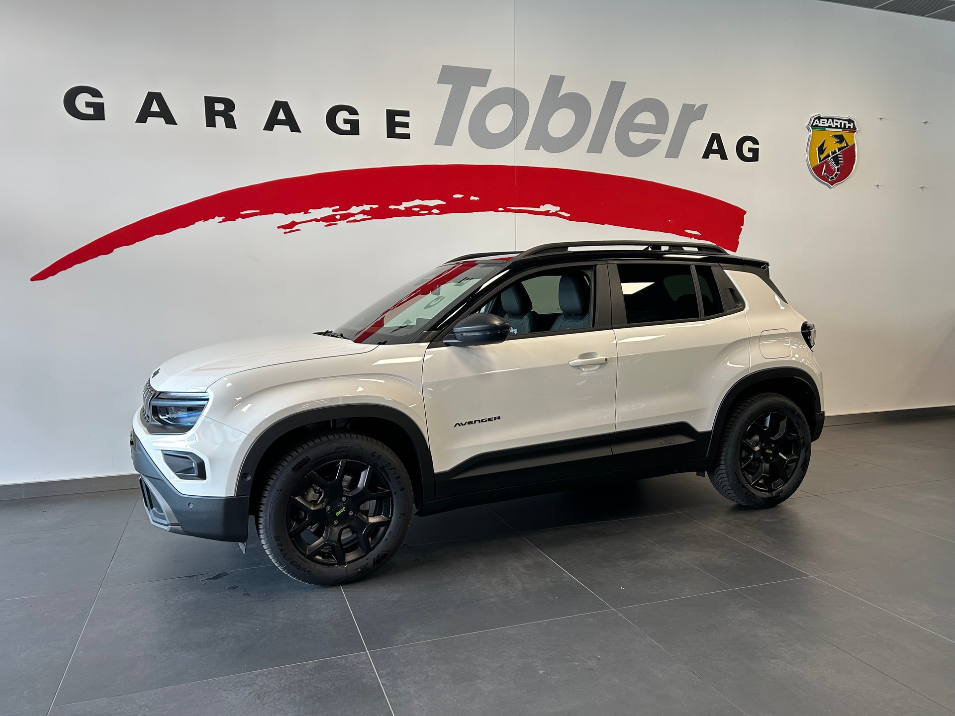 JEEP Avenger 1.2 Turbo MHEV Overland Leather 4xe-image-5