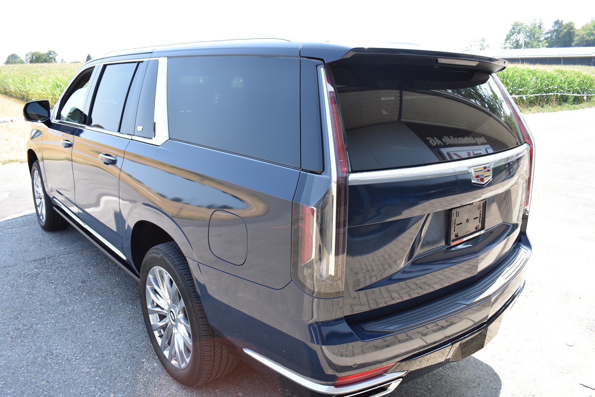 CADILLAC Escalade Premium Luxury ESV-image-8