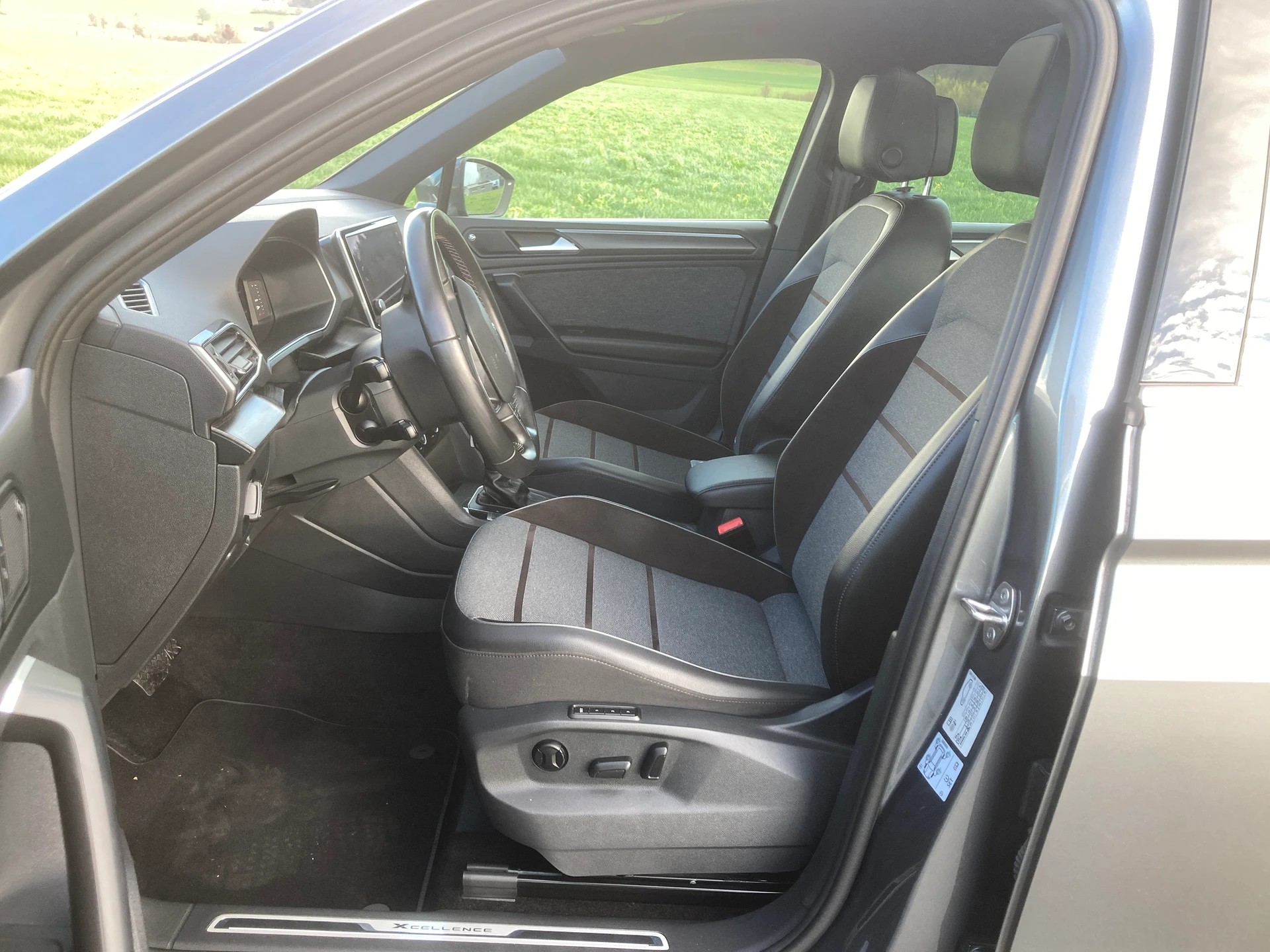 SEAT Tarraco 2.0 TSI 4Drive DSG Swiss FR mit Anhängerkupplung und Standheizung-image-10