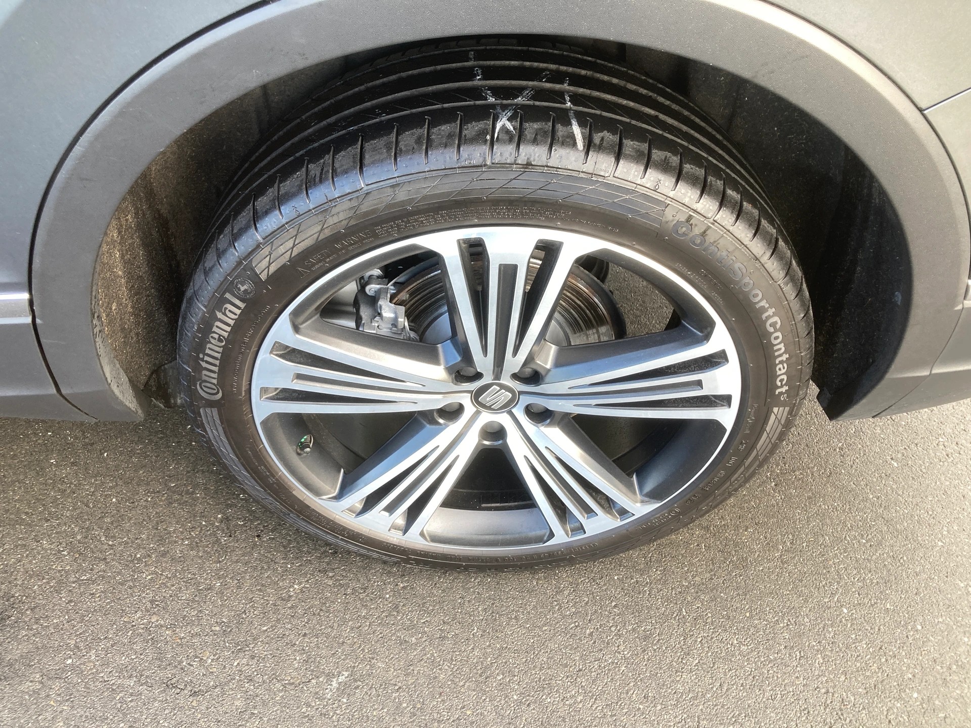 SEAT Tarraco 2.0 TSI 4Drive DSG Swiss FR mit Anhängerkupplung und Standheizung-image-7