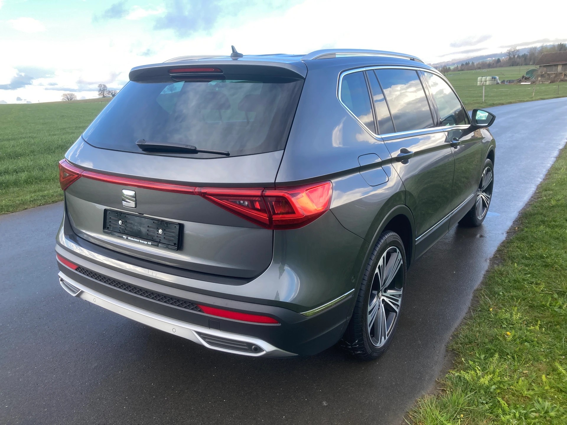 SEAT Tarraco 2.0 TSI 4Drive DSG Swiss FR mit Anhängerkupplung und Standheizung-image-2