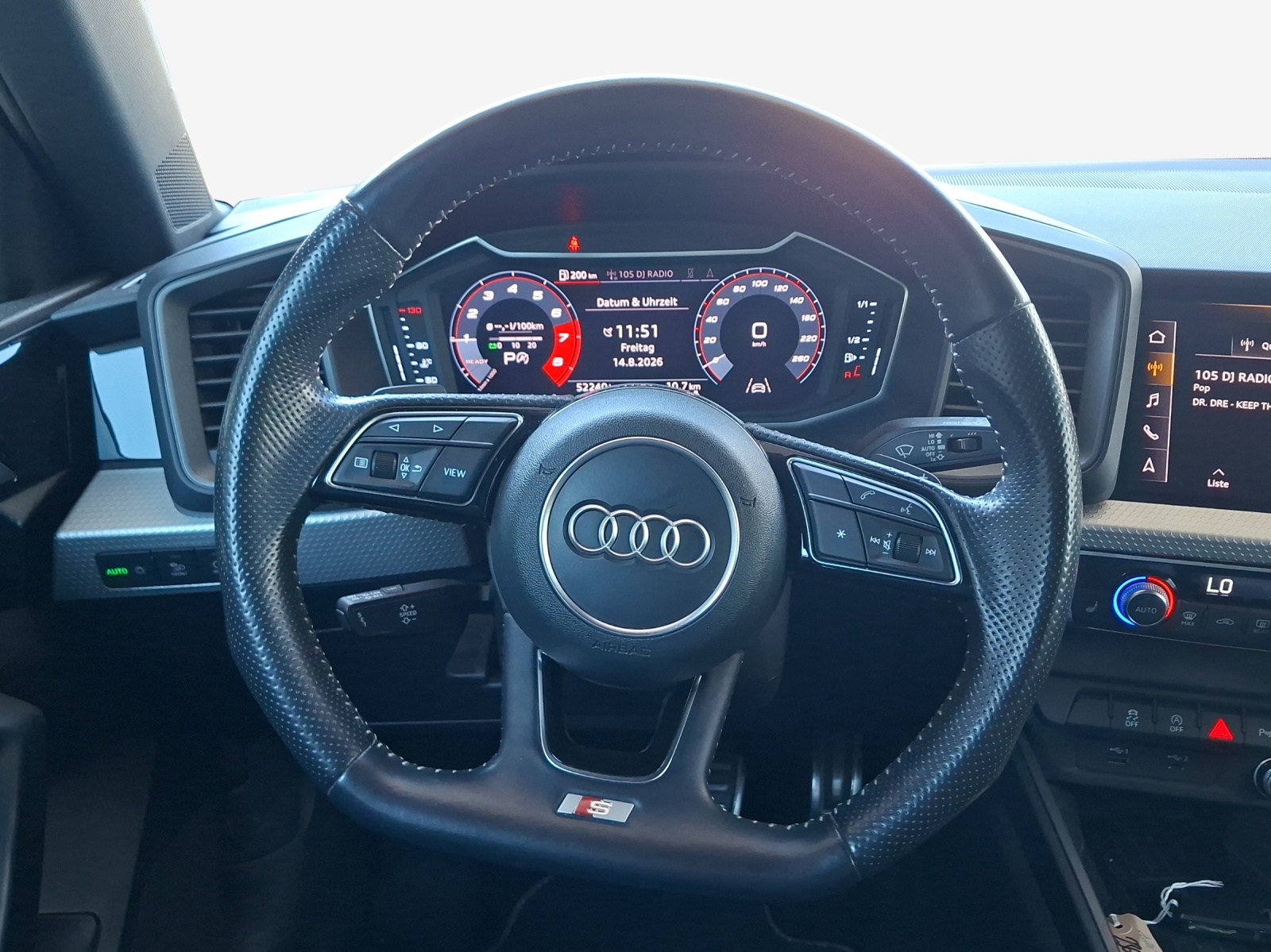 AUDI A1 Sportback 35 TFSI S Line S-tronic-image-9