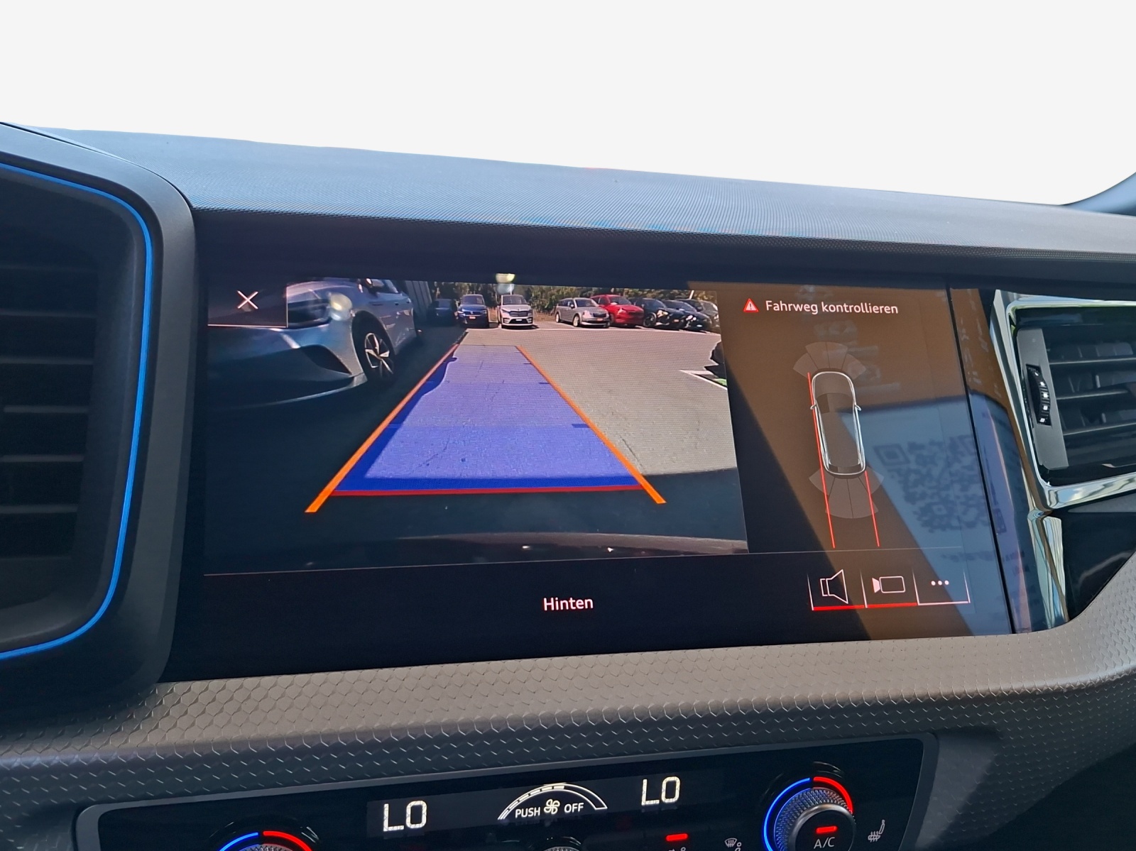 AUDI A1 Sportback 35 TFSI S Line S-tronic-image-14