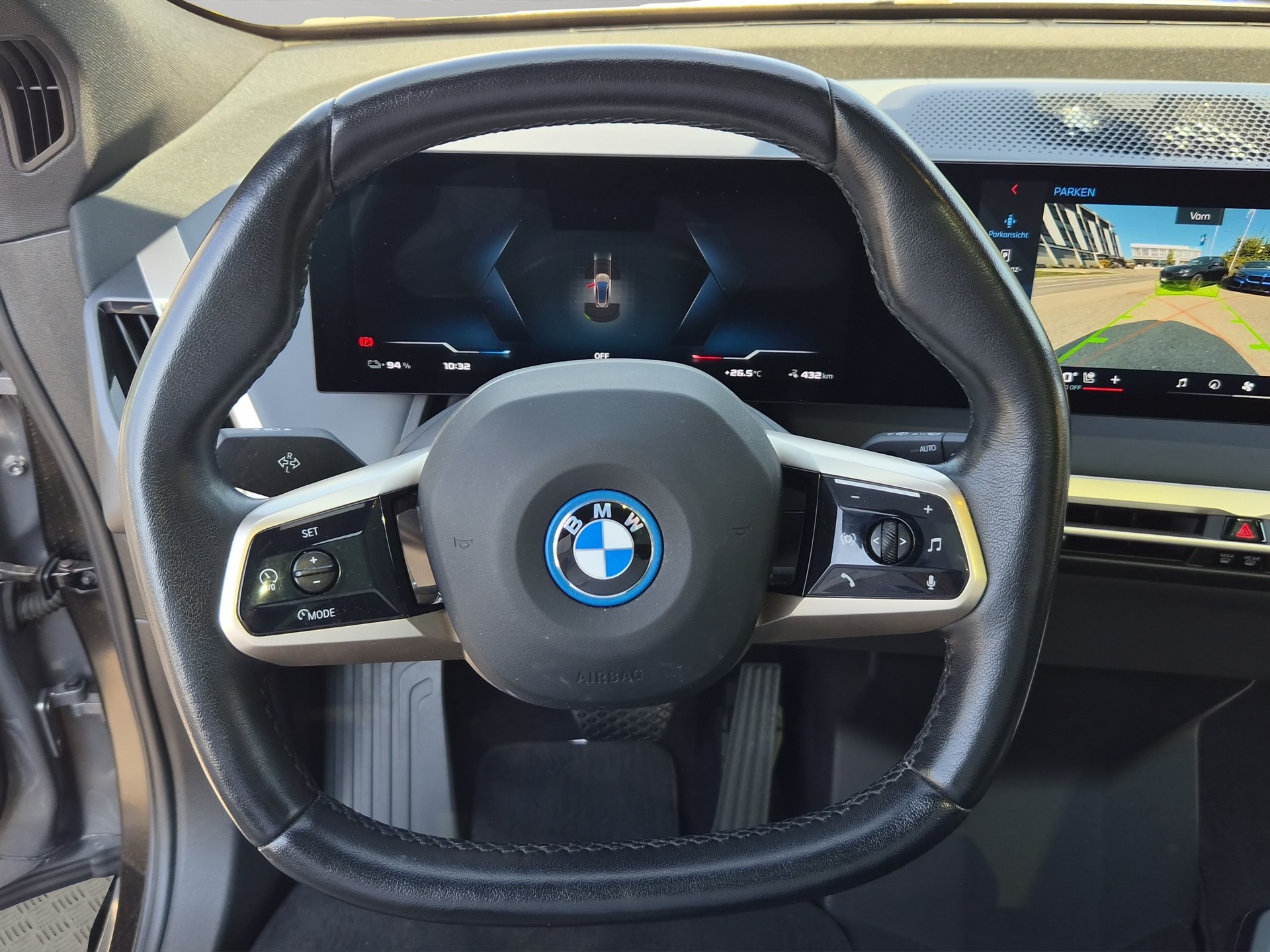 BMW iX M60-image-14
