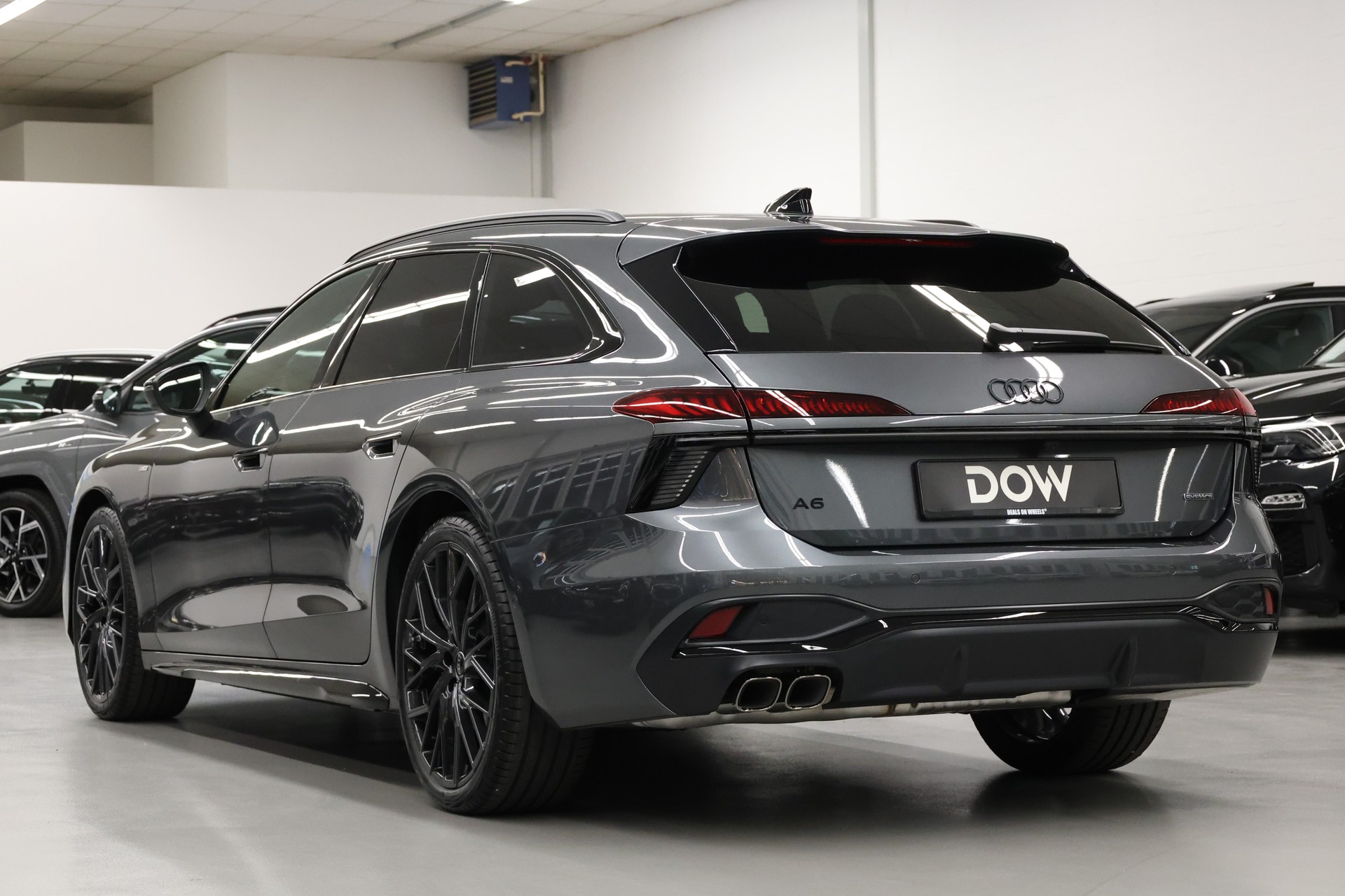 AUDI A6 Avant 2.0 TDI S-Line Edition One quattro S-Tronic-image-5