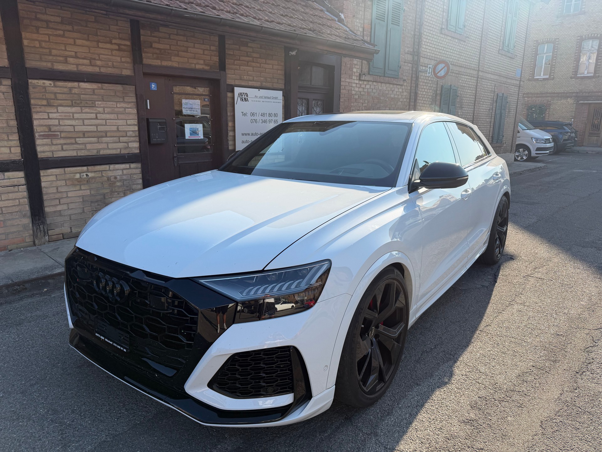 AUDI RSQ8 quattro tiptronic-image-0