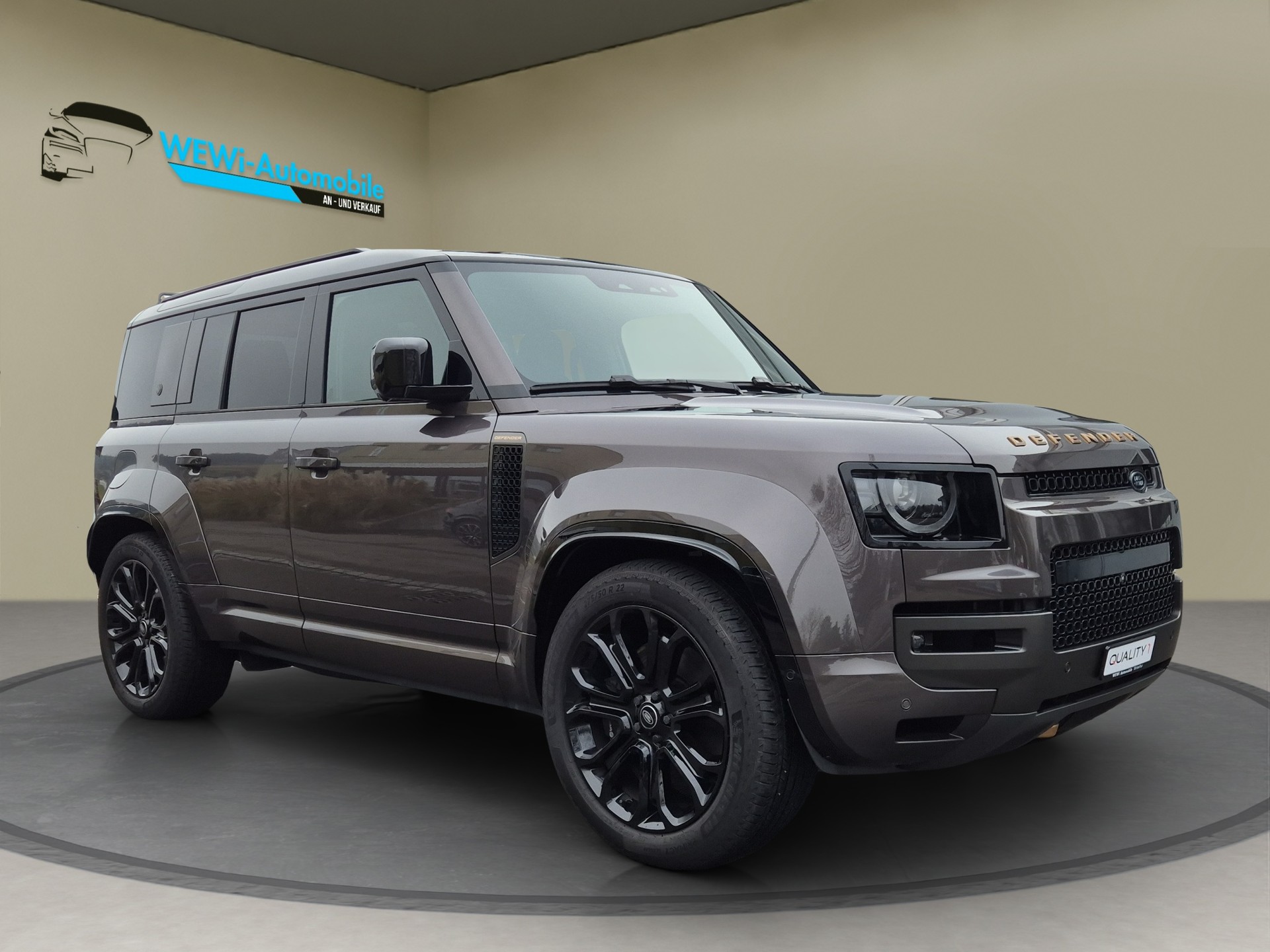 LAND ROVER Defender 110 635 V8 4.4 Octa AT8-image-6