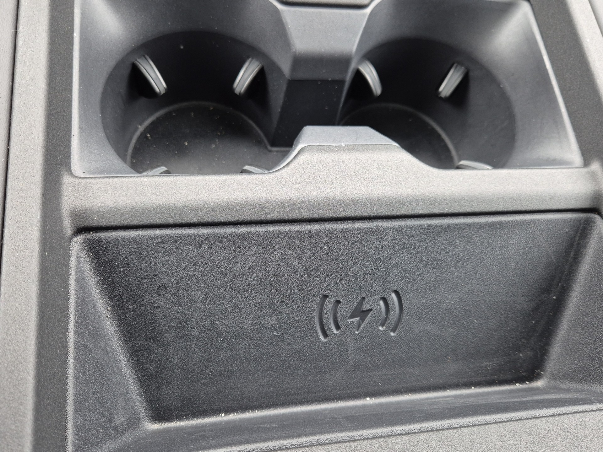 LAND ROVER Defender 110 635 V8 4.4 Octa AT8-image-18