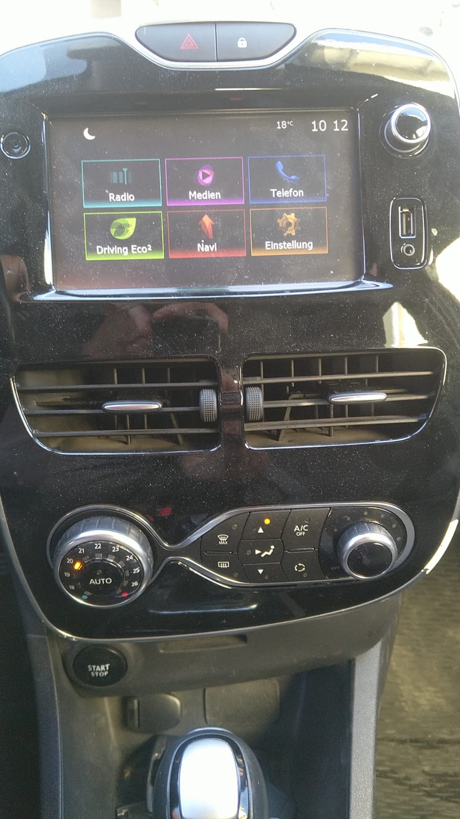 RENAULT Clio Grandtour 1.5 dCi Iconic EDC-image-8