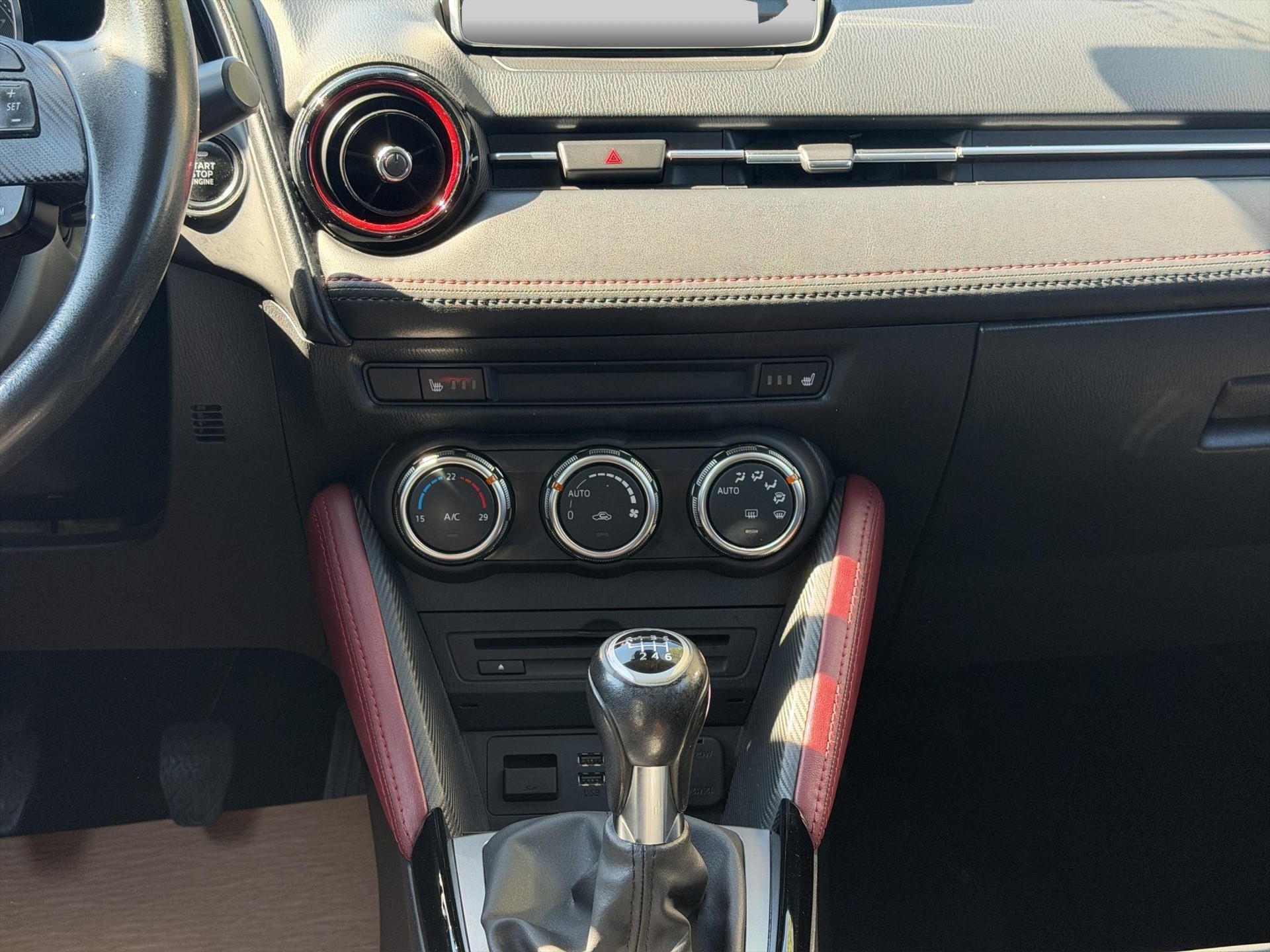 MAZDA CX-3 2.0 Revolution-image-10