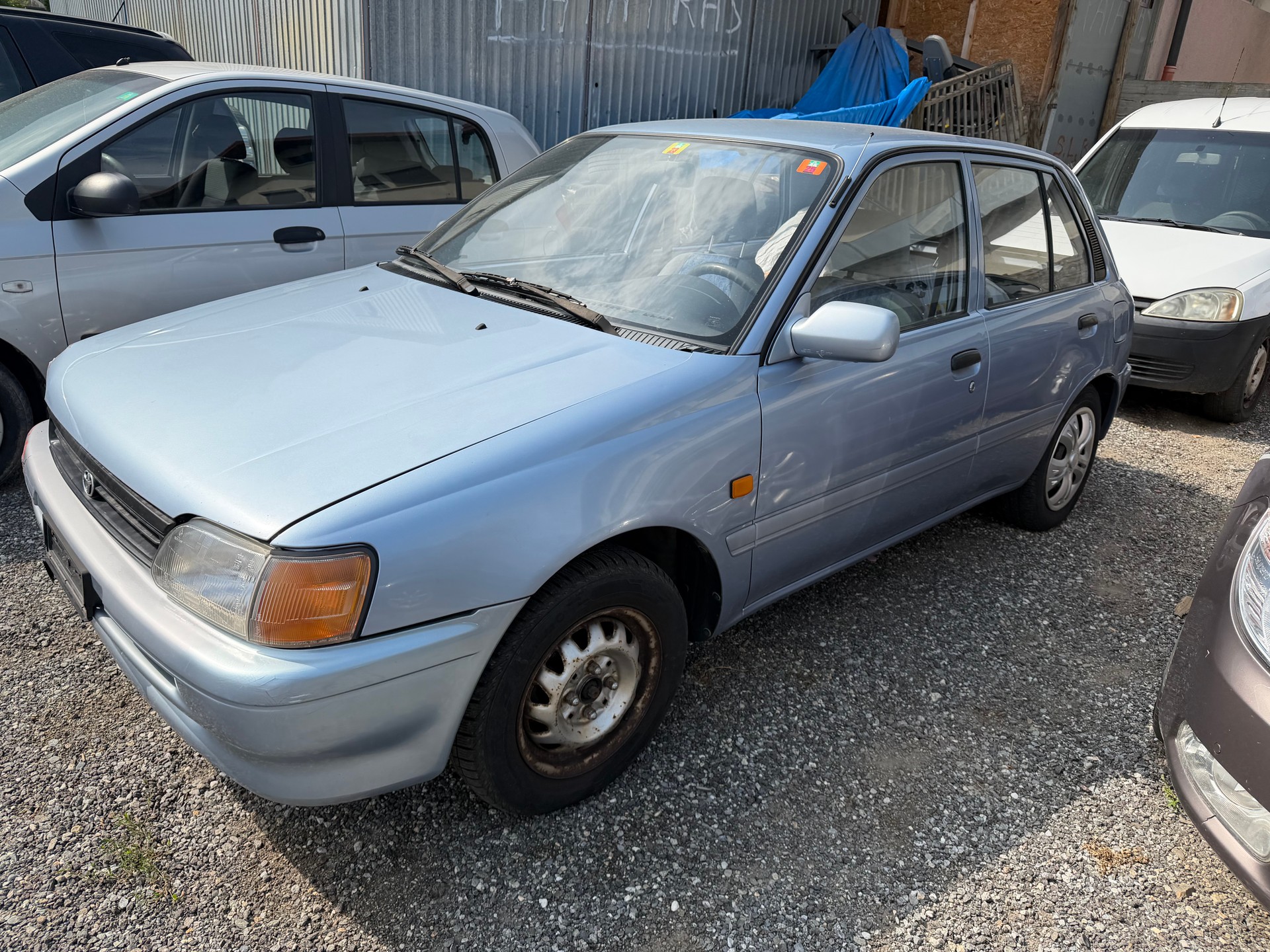 TOYOTA Starlet 1.3 XLi Jeans-image-2