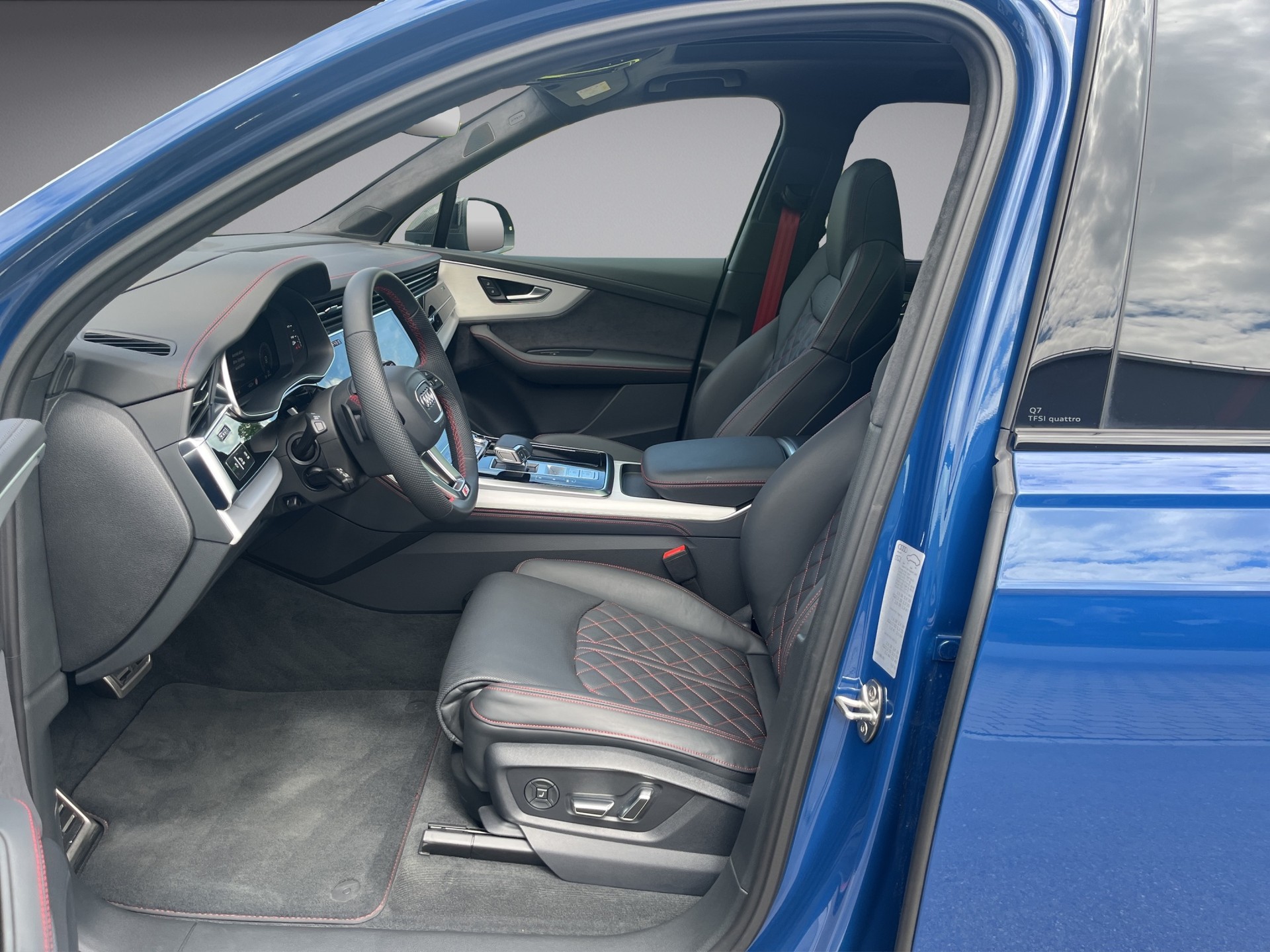 AUDI Q7 SUV TFSI quattro 250 kW S line tiptronic*7-Plätzer, AHK, Standheizung, S-Sportsitze PLUS, Panodach, (5-Jahre Garantie)-image-8