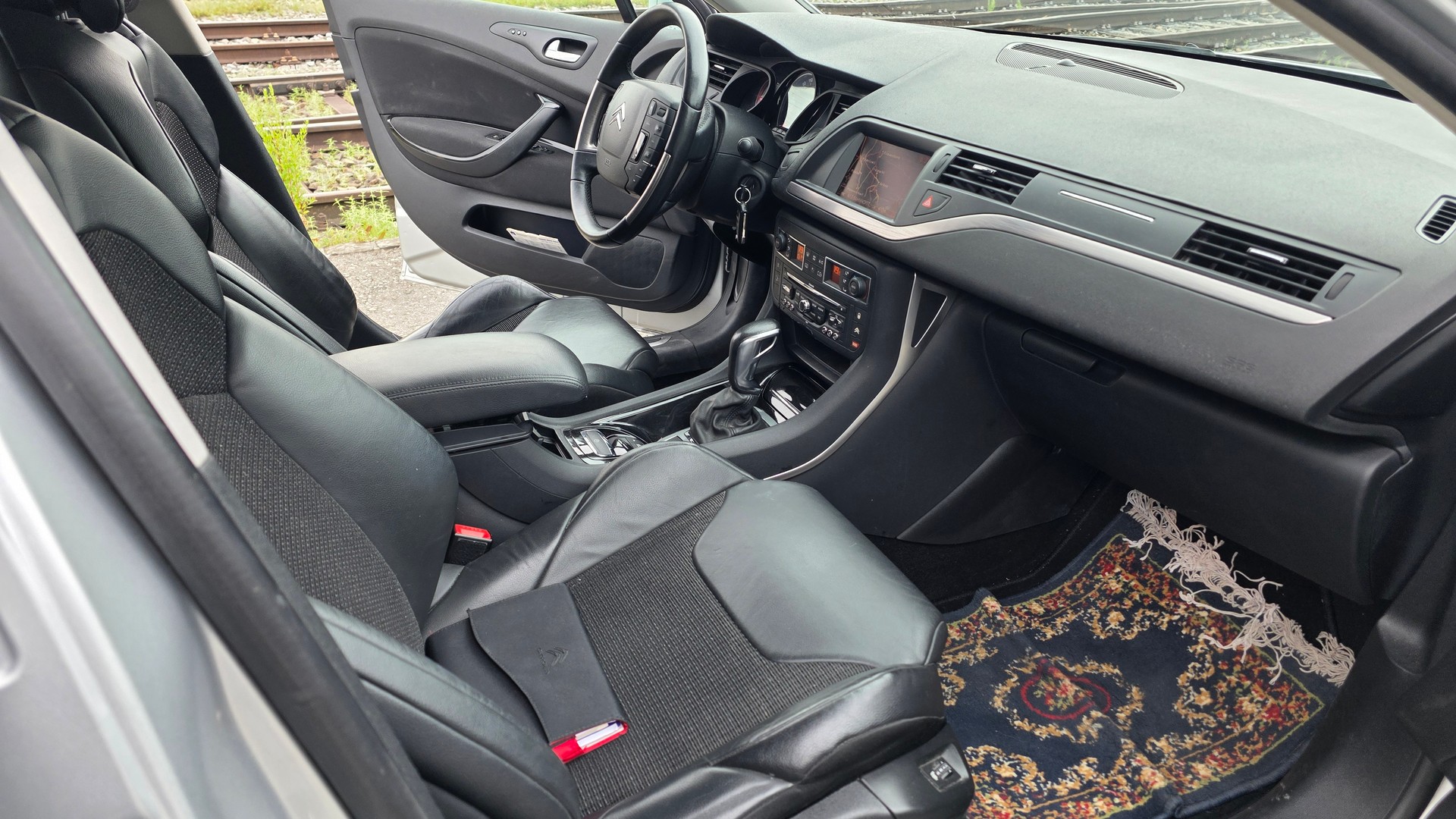 CITROEN C5 Berline 1.6 Turbo Exclusive Automatic-image-8