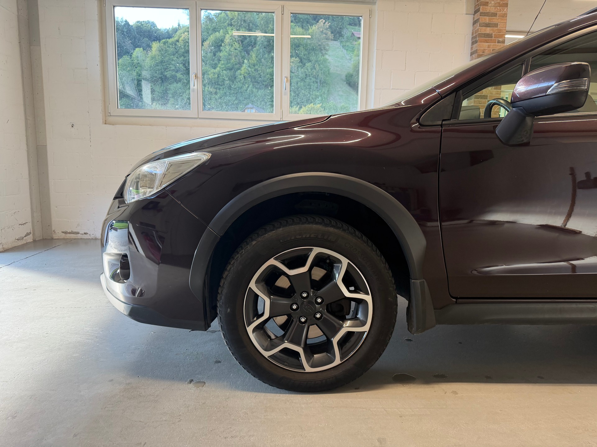 SUBARU XV 2.0 Swiss Three AWD CVT-image-3