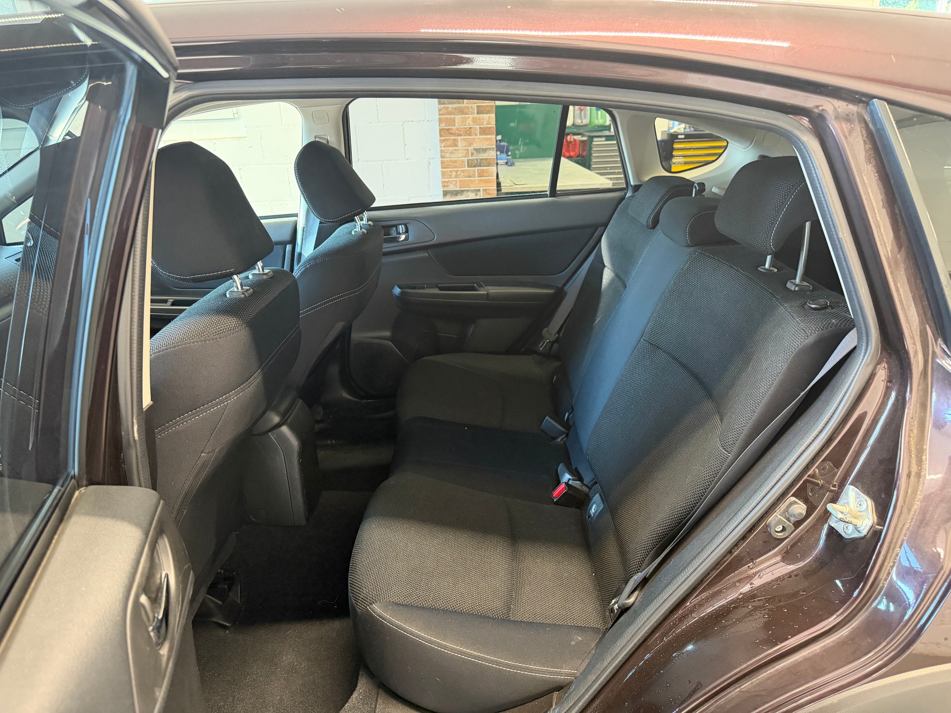SUBARU XV 2.0 Swiss Three AWD CVT-image-13