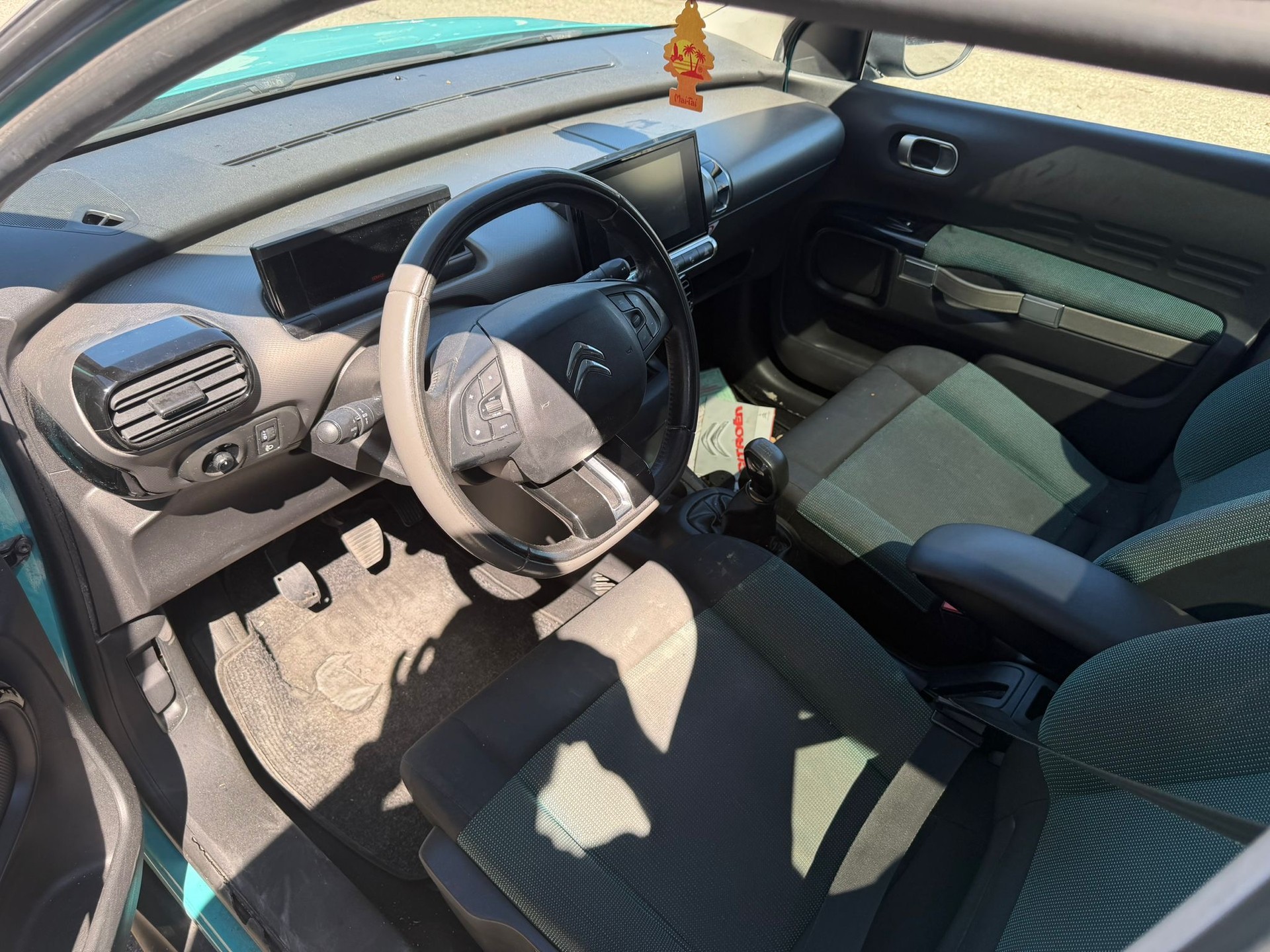 CITROEN C4 Cactus 1.2 e-THP Shine Edition-image-8