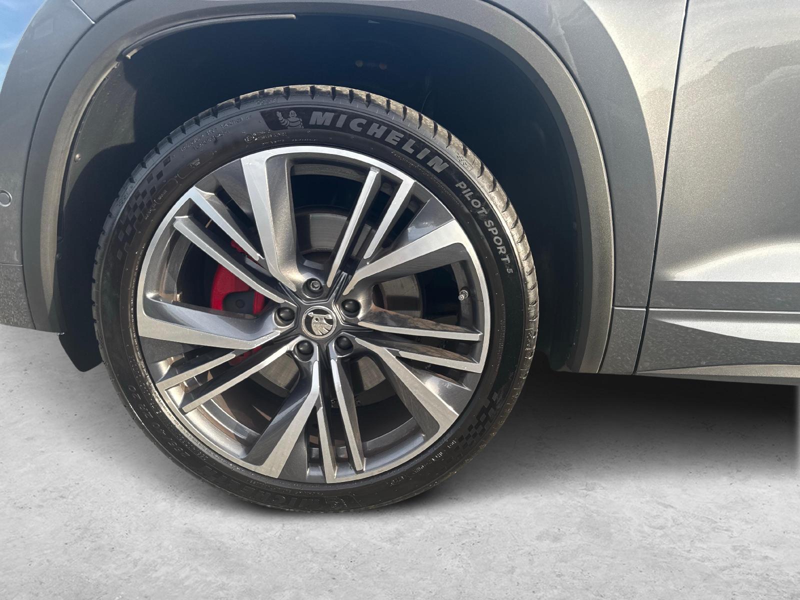 SKODA Kodiaq 2.0 TSI RS DSG-image-18