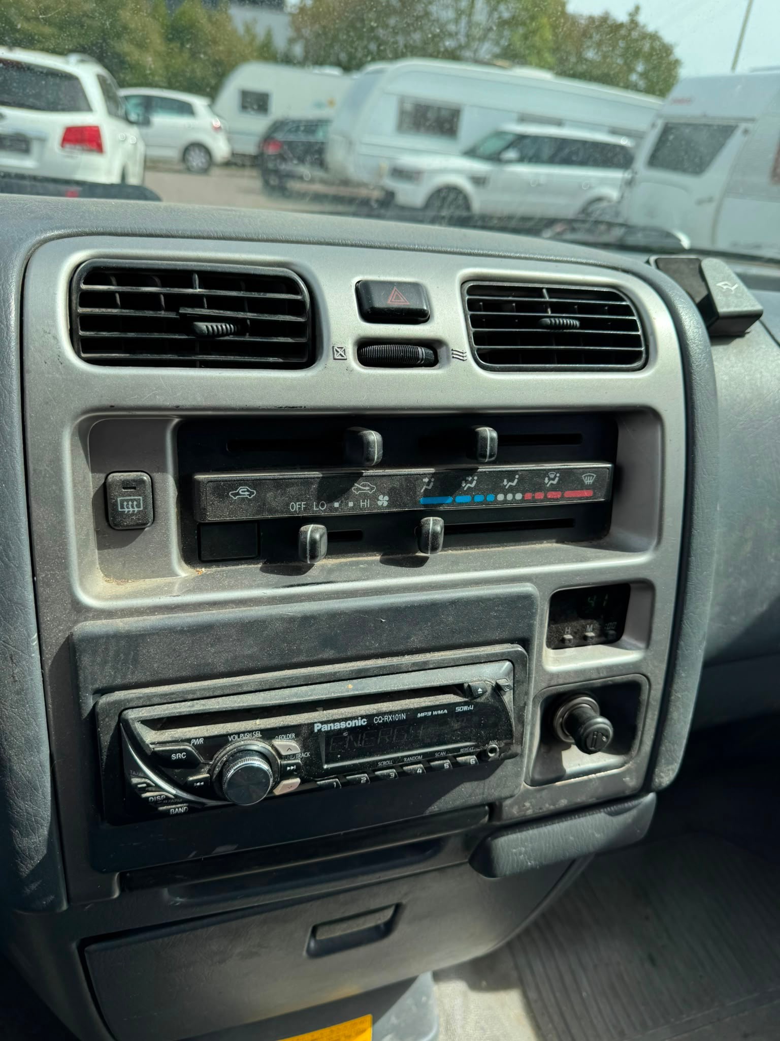 TOYOTA Hiace D-4D Van 4WD SWB-image-8