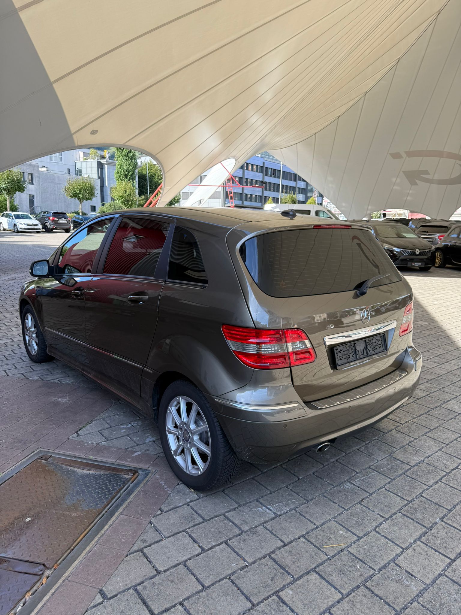 MERCEDES-BENZ B 200 CDI Autotronic-image-5