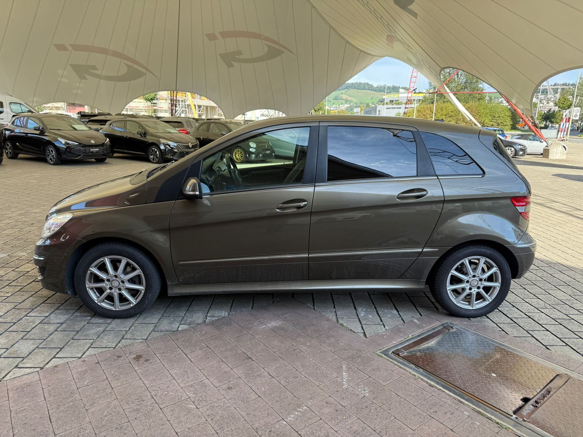 MERCEDES-BENZ B 200 CDI Autotronic-showroom-element-3