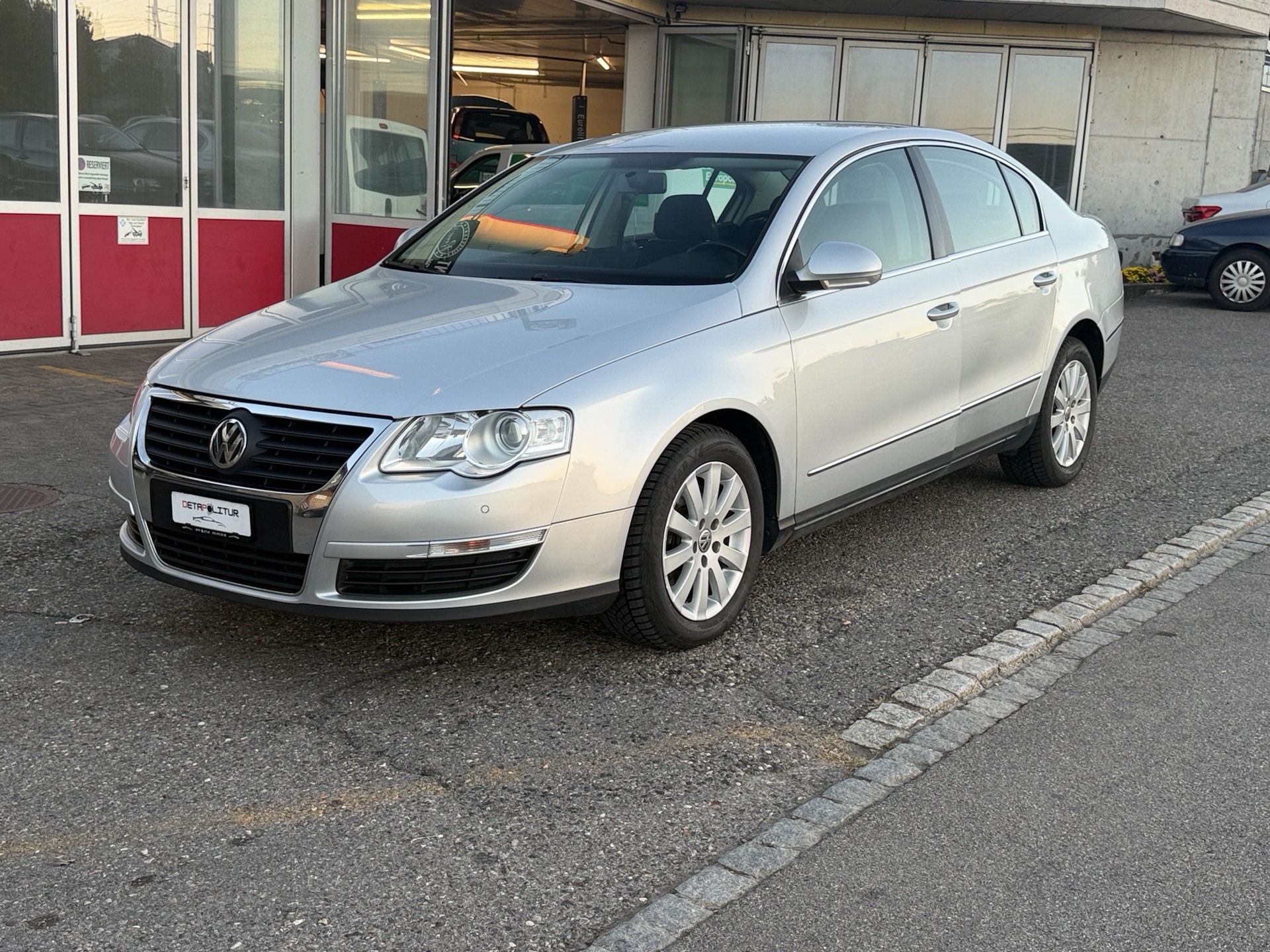 VW 2.0 TDI DPF Sportline 4m-image-0