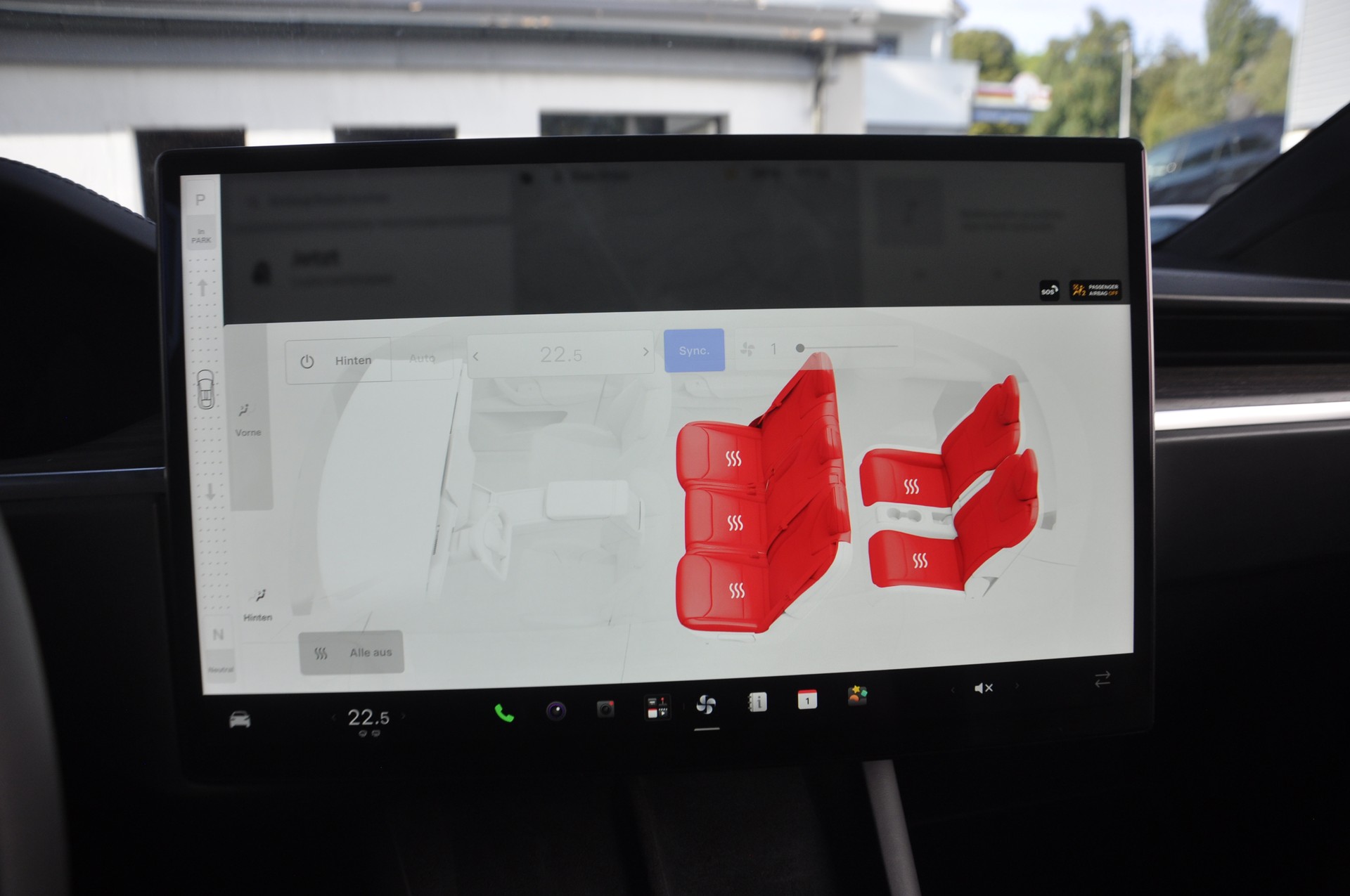 TESLA Model X 100kWh Palladium I 7 Plätze I Anhängerkupplung-image-10