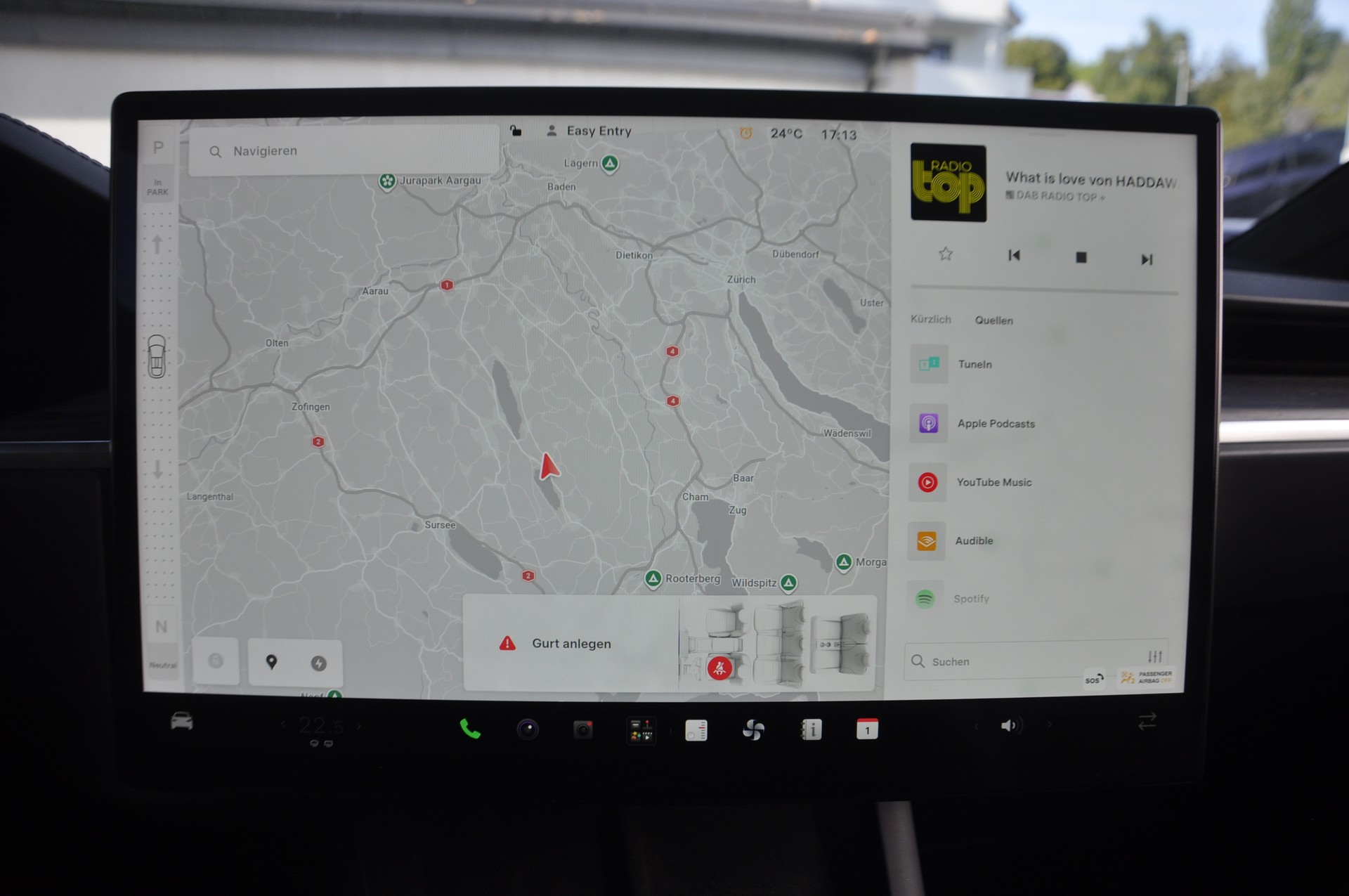 TESLA Model X 100kWh Palladium I 7 Plätze I Anhängerkupplung-image-12