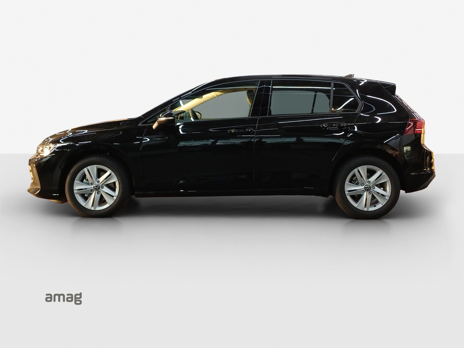 VW Golf 1.5 e TSI mHEV Value DSG-image-1