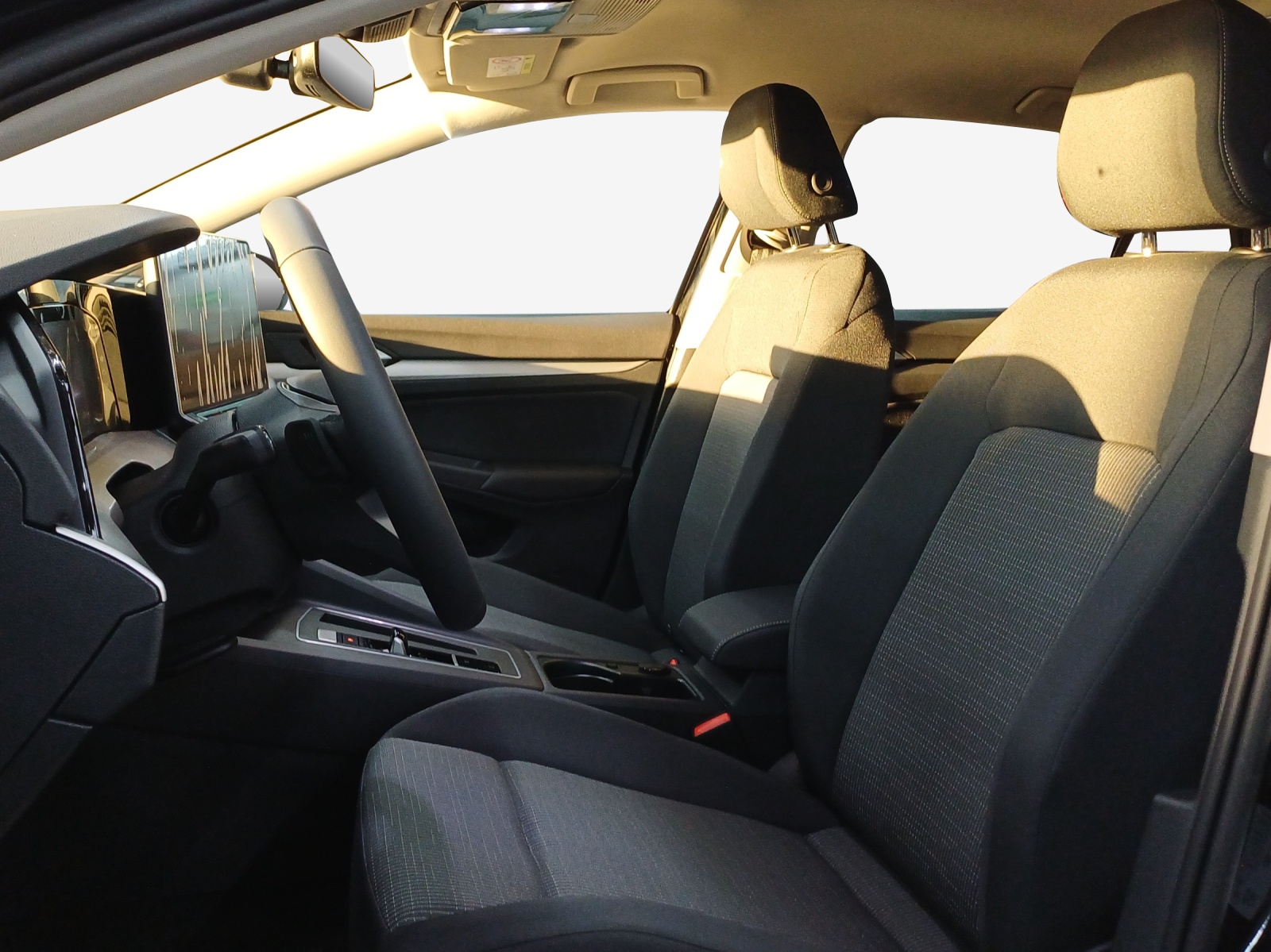 VW Golf 1.5 e TSI mHEV Value DSG-image-7