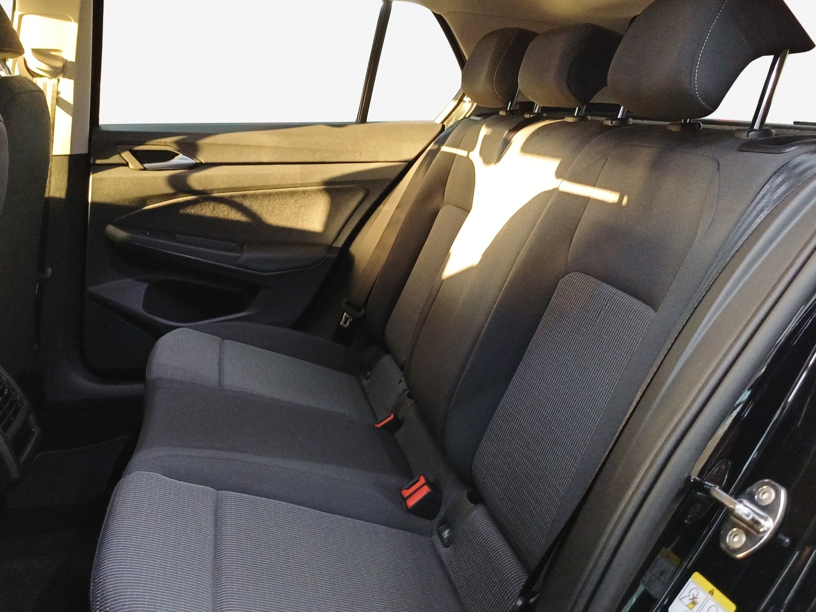 VW Golf 1.5 e TSI mHEV Value DSG-image-11
