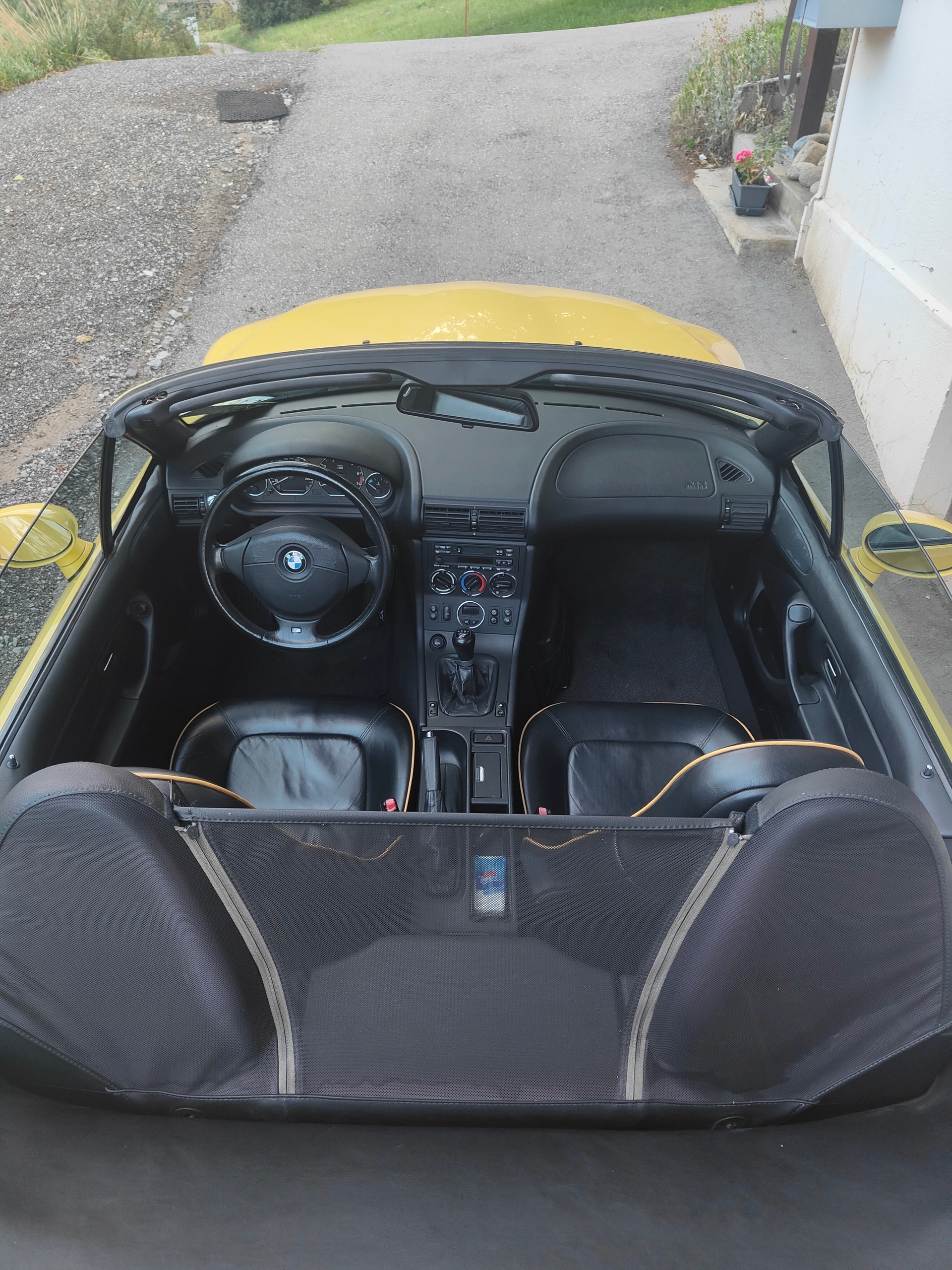 BMW 2.8-image-1